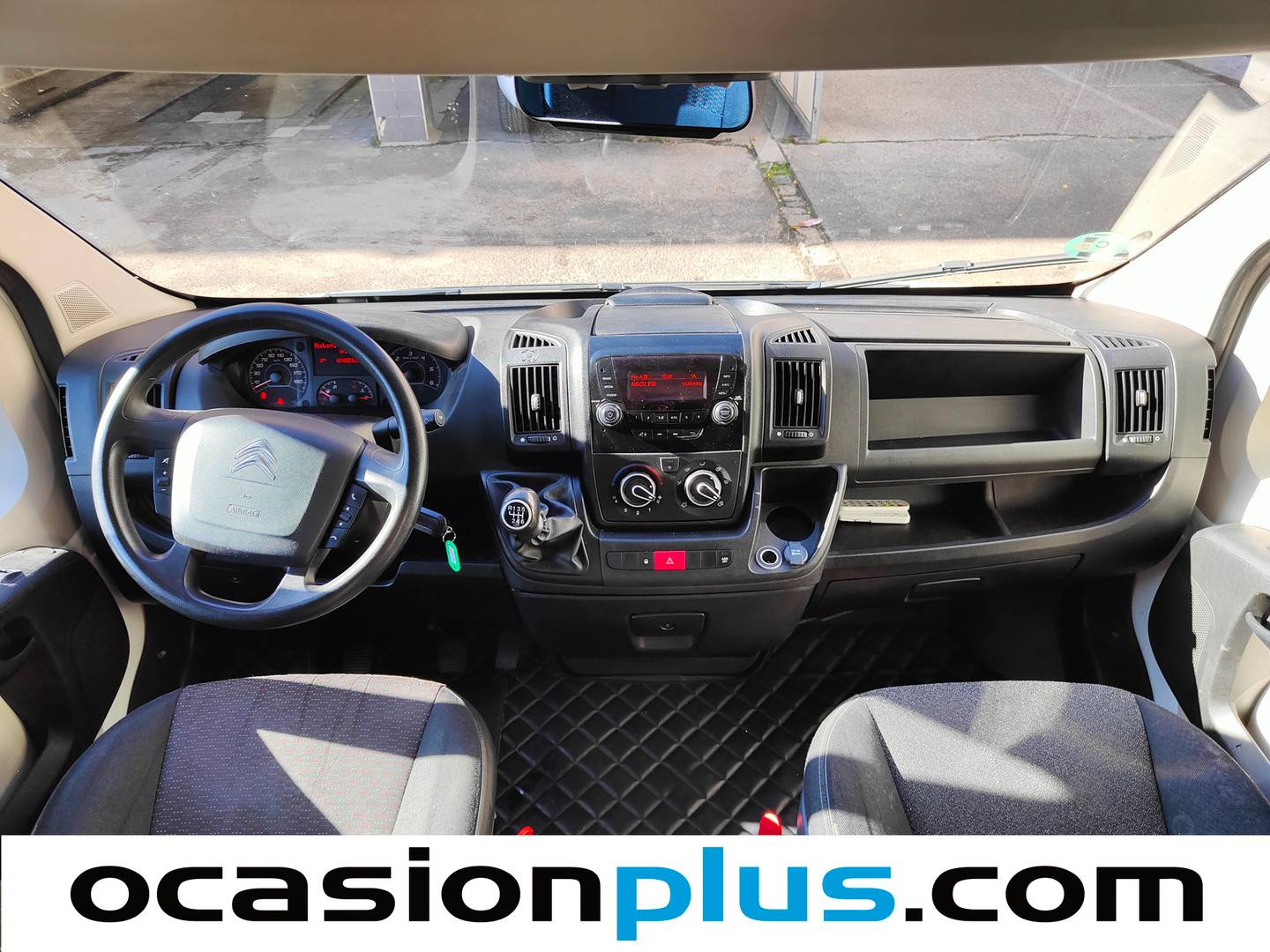 Foto Citroën Jumper Citroen Jumper BlueHDi 130 35 L3H3 (130 CV) Camperizada