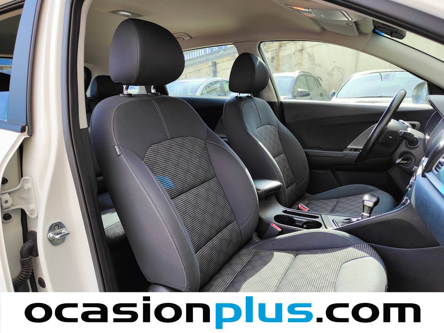 KIA Niro KIA Niro 1.6 GDi HEV Híbrido Business (141 CV) km 0