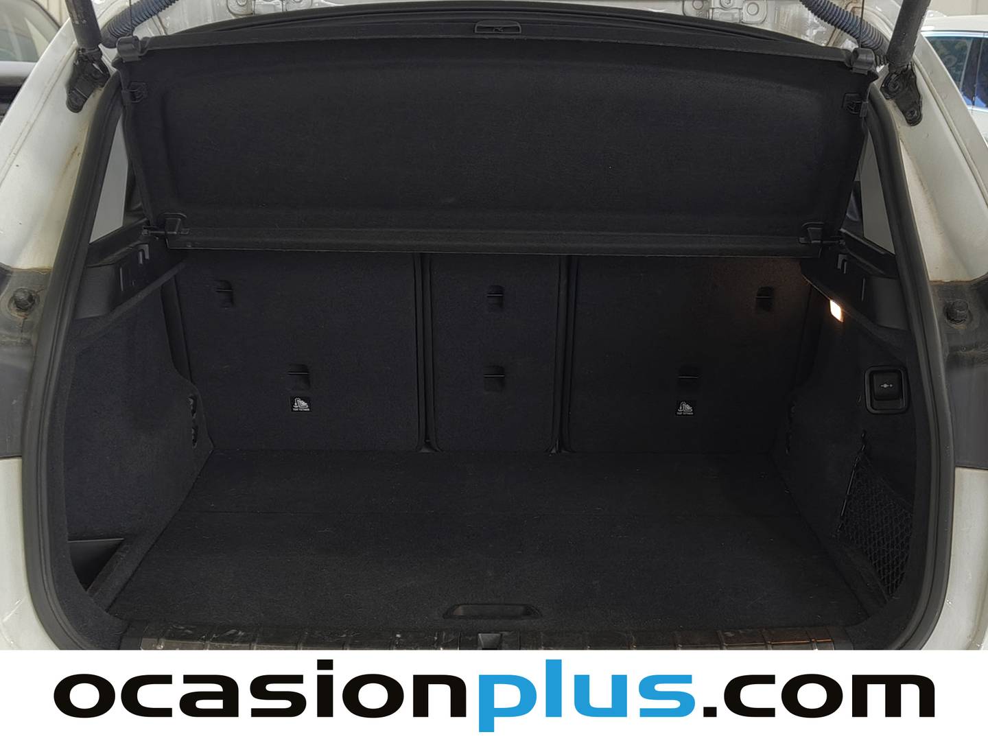 Fotos maletero BMW X1 BMW X1 sDrive20d (190 CV)