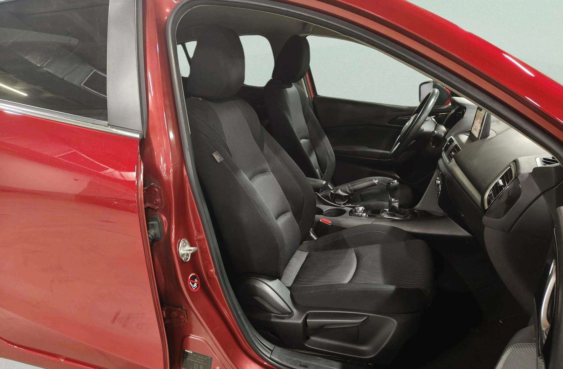 Mazda Mazda3 2.0 GE Luxury - foto 19