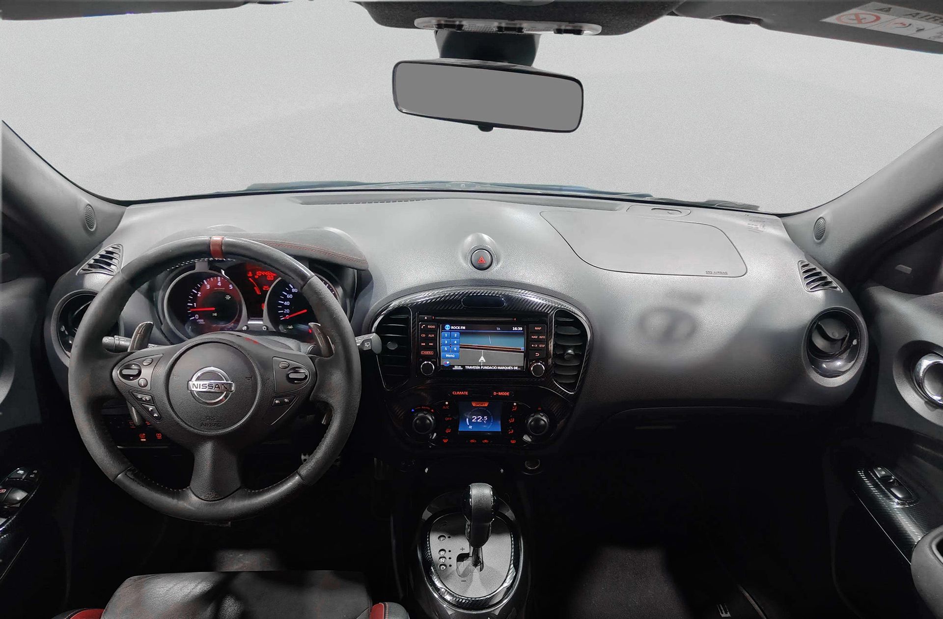 Nissan Juke 1.6 DIG-T Nismo RS 4x4 XTronic - foto 11