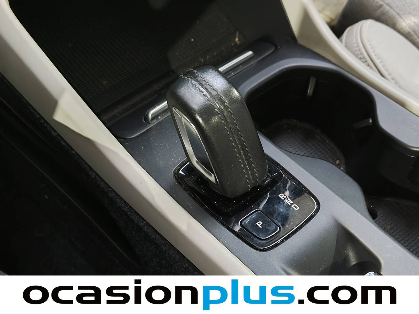 Foto Volvo XC40 Volvo XC40 D3 Momentum Auto (150 CV)