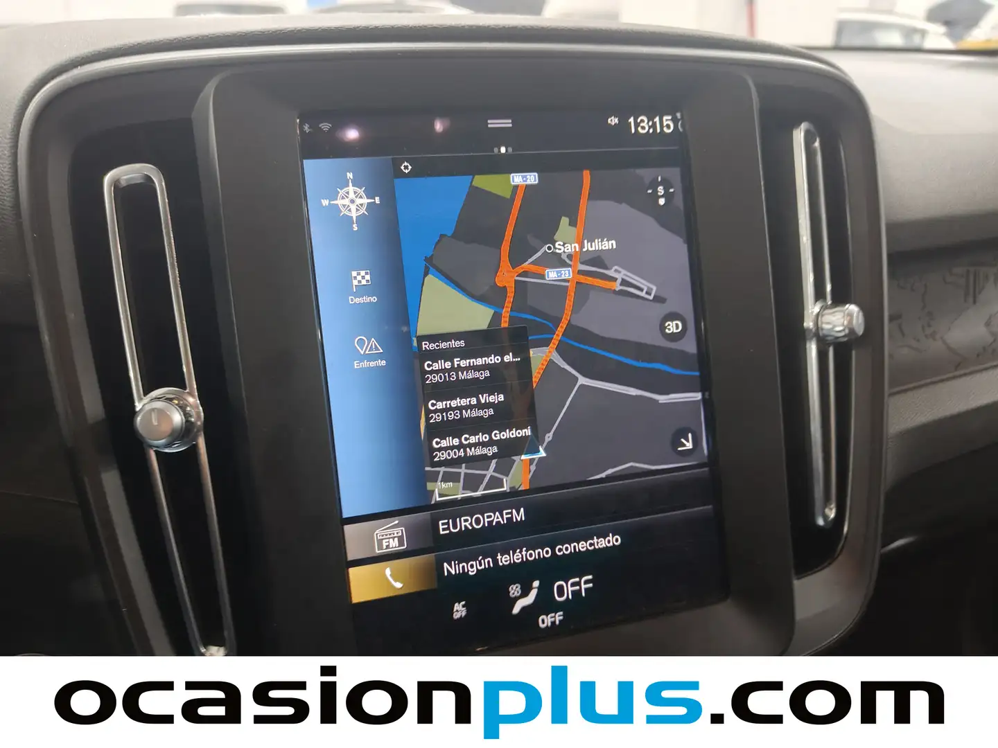 Foto Volvo XC40 Volvo XC40 T2 Momentum Core Auto (129 CV)