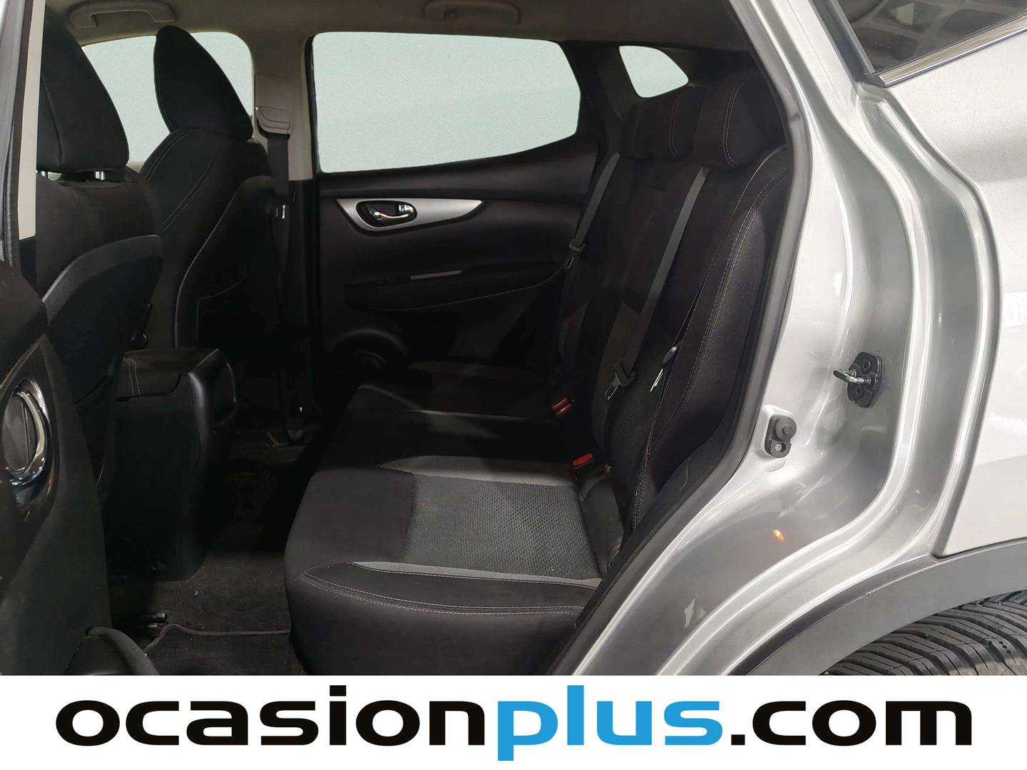 Foto asientos traseros Nissan QASHQAI Nissan Qashqai DIG-T 115 N-Connecta 4x2 (115 CV)