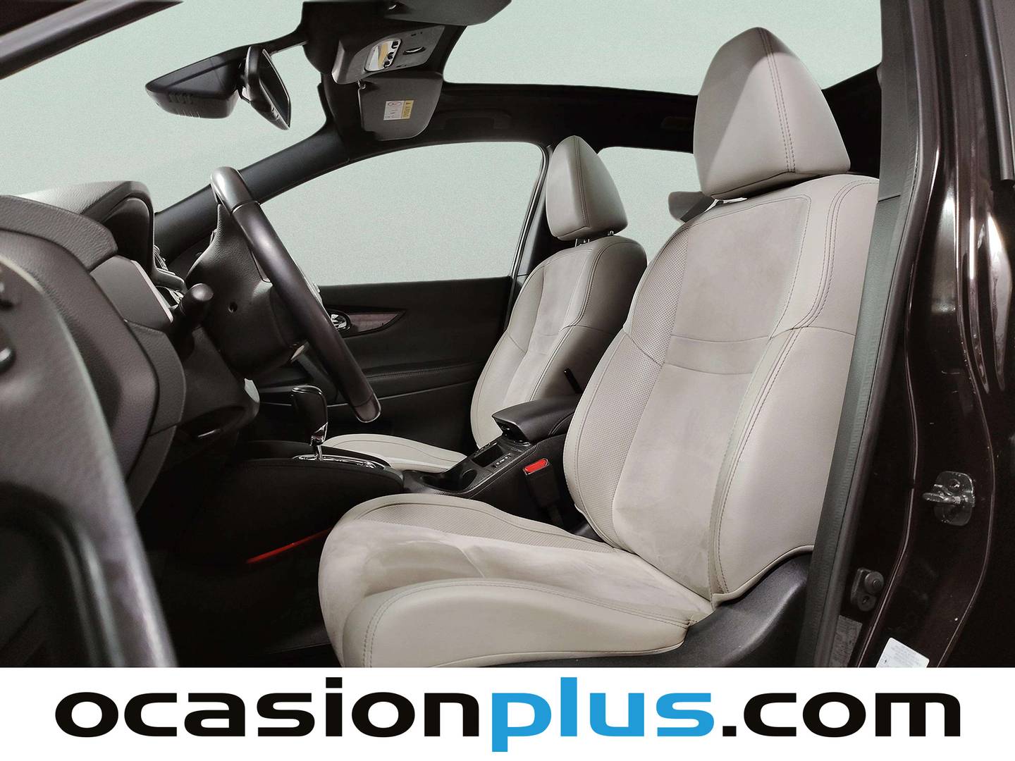 Foto Nissan QASHQAI Nissan Qashqai DIG-T 115 Tekna 4x2 Xtronic (115 CV)