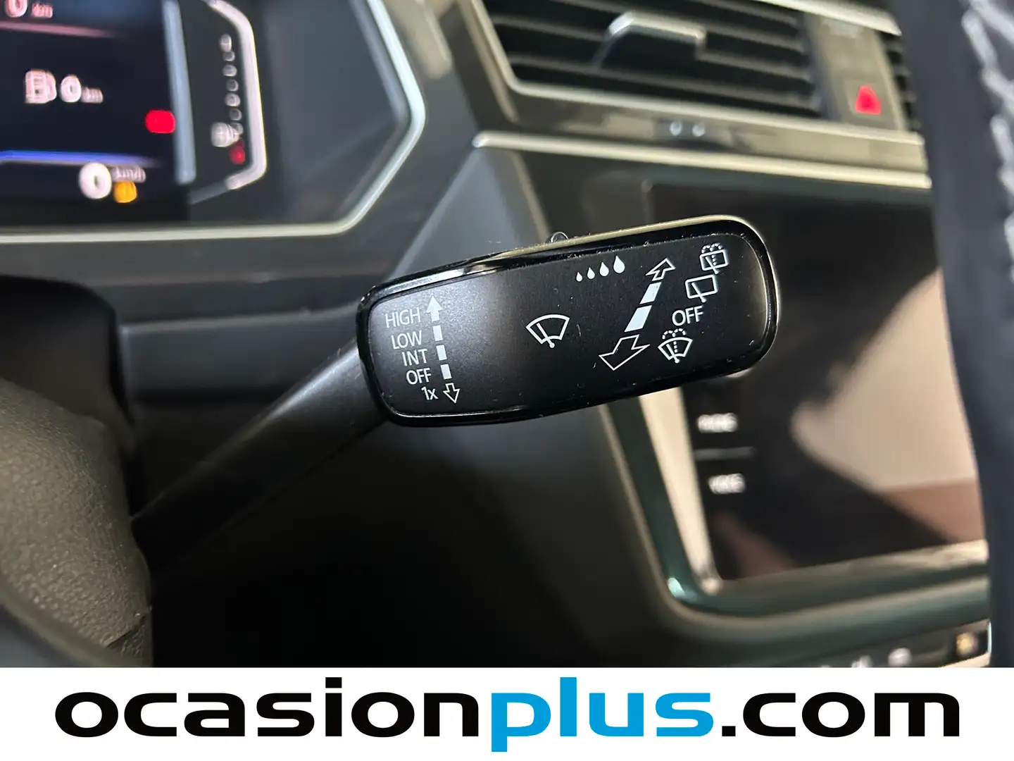 Foto Volkswagen Tiguan Volkswagen Tiguan Sport 1.5 TSI (150 CV) DSG Pack R-Line