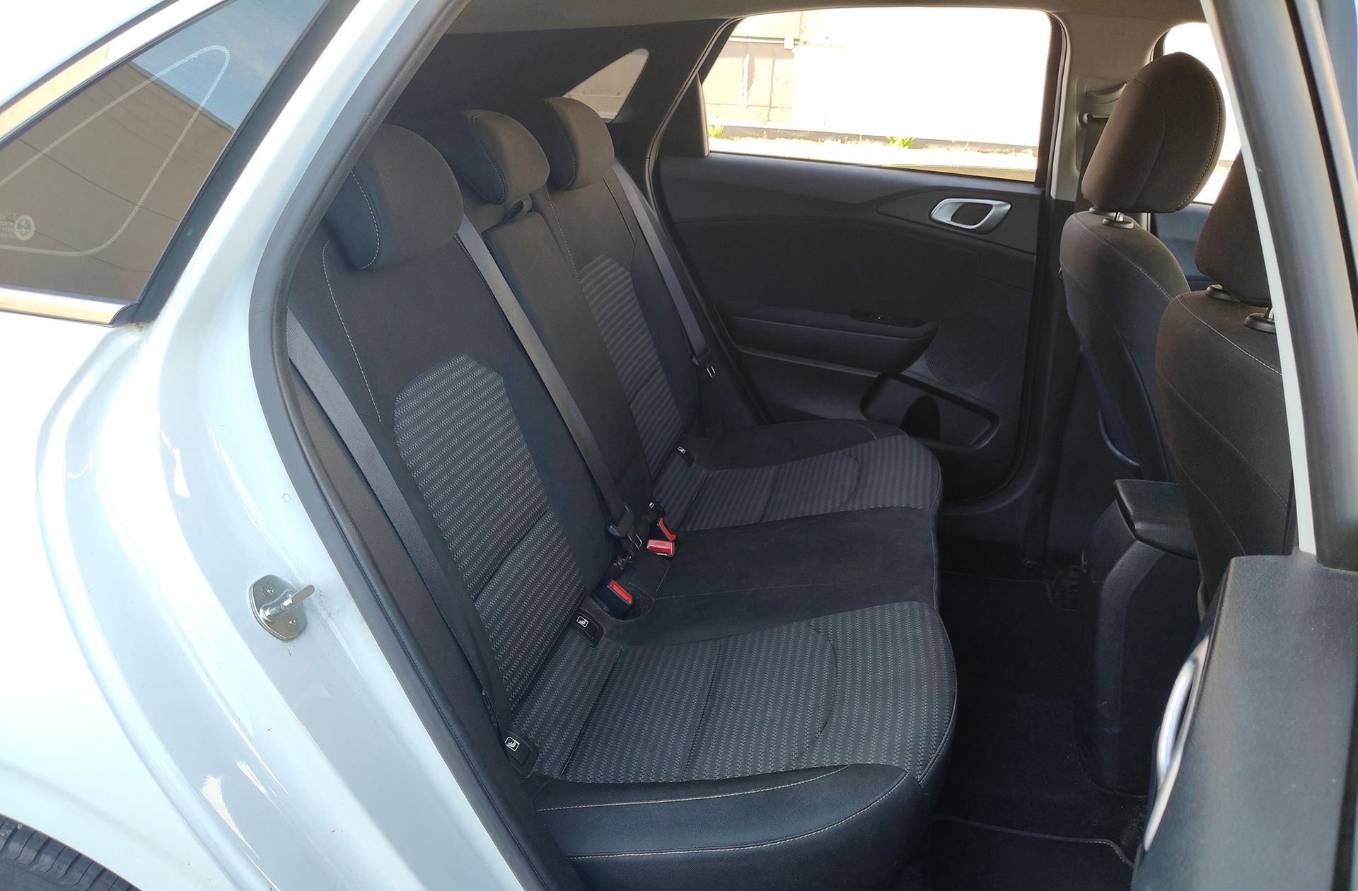 Kia Ceed 1.0 T-GDi Drive - foto 14
