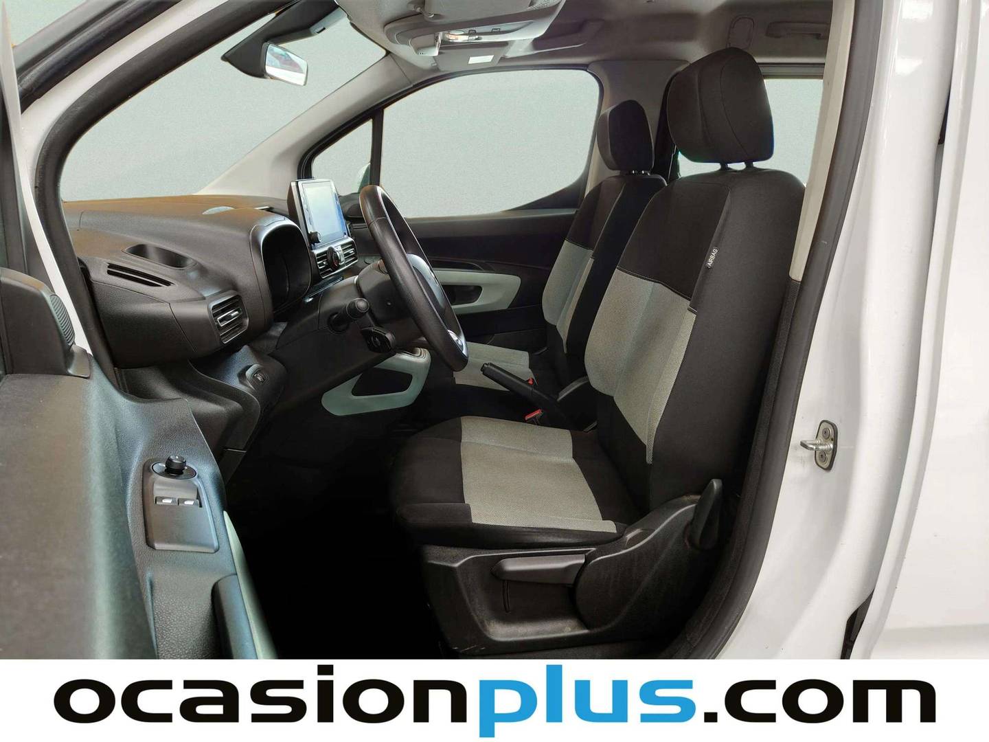 Foto asientos delanteros Citroën Berlingo Citroen Berlingo Combi BlueHDi 100 Talla M Feel (100 CV)
