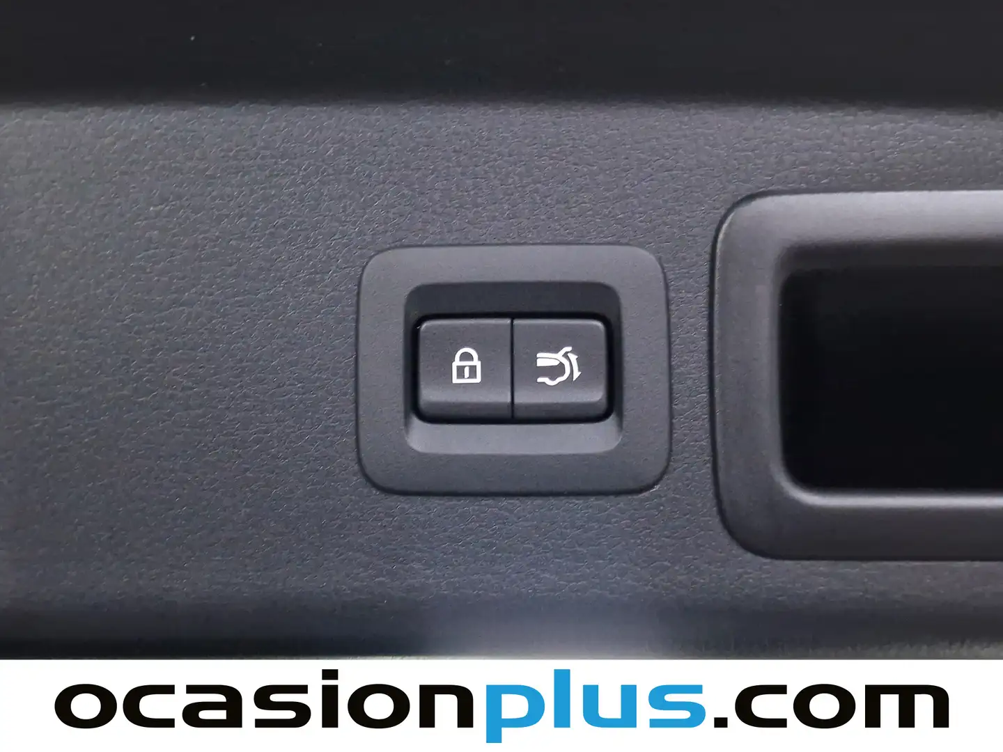 Foto Mazda CX-30 Mazda CX-30 2.0 Skyactiv-X Evolution 2WD AT (180 CV)