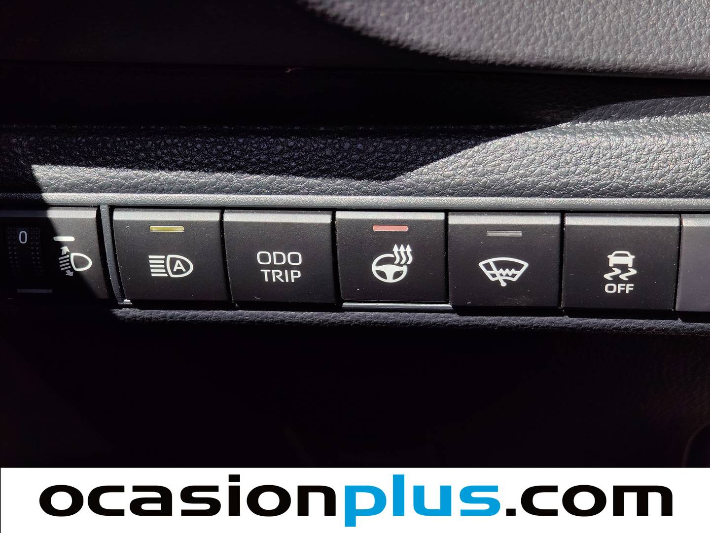Equipamiento del Toyota Corolla Toyota Corolla 140H Style (140 CV)