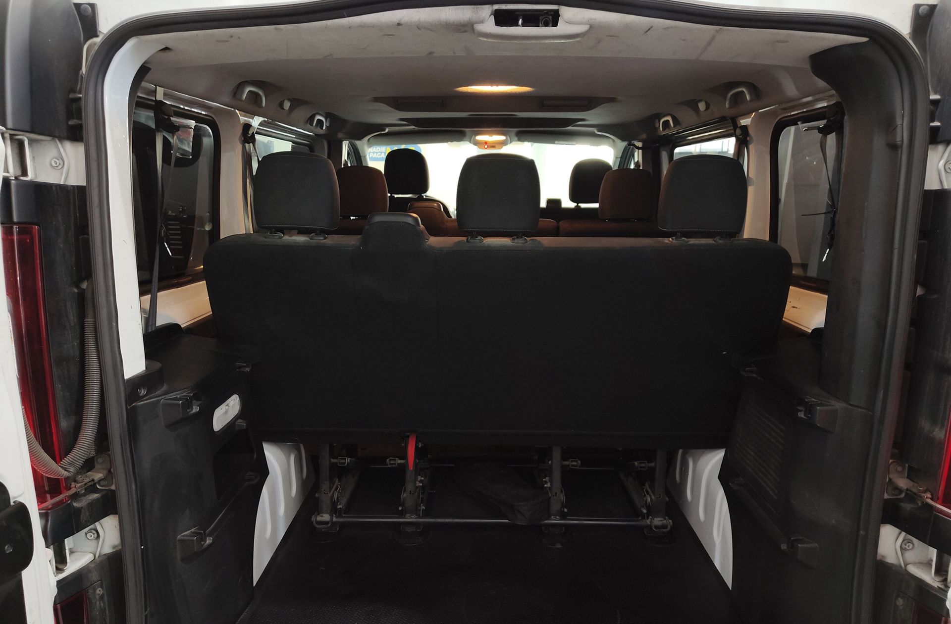 Opel Vivaro Combi 1.6 CDTI Biturbo 27 L1 9 plazas - foto 12