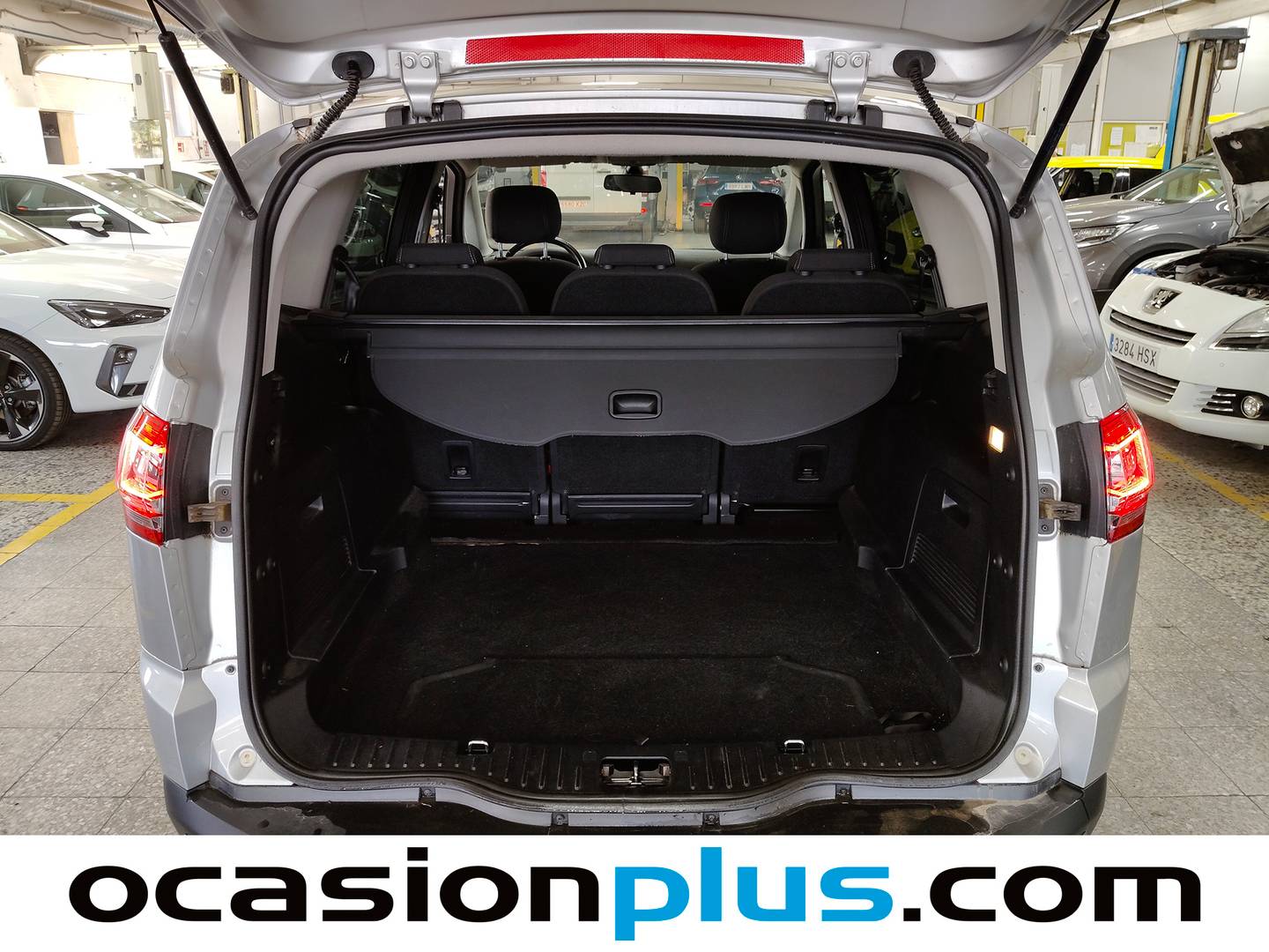 Fotos maletero Ford S-MAX Ford S-Max 2.0 TDCI Trend Powershift (140 CV)