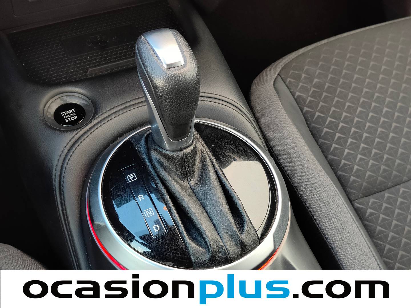 Foto Nissan JUKE Nissan Juke DIG-T N-Connecta 4x2 DCT (114 CV)