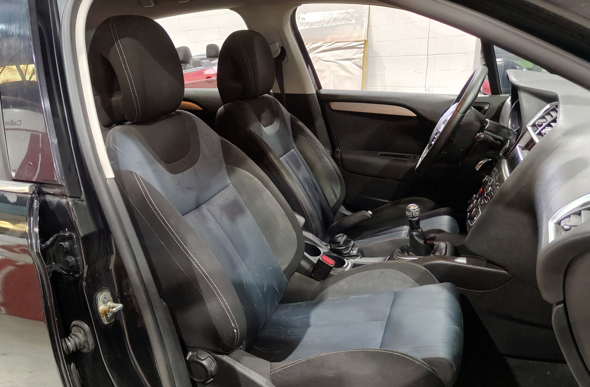 Citroën C4 1.6 HDi Seduction - foto 14