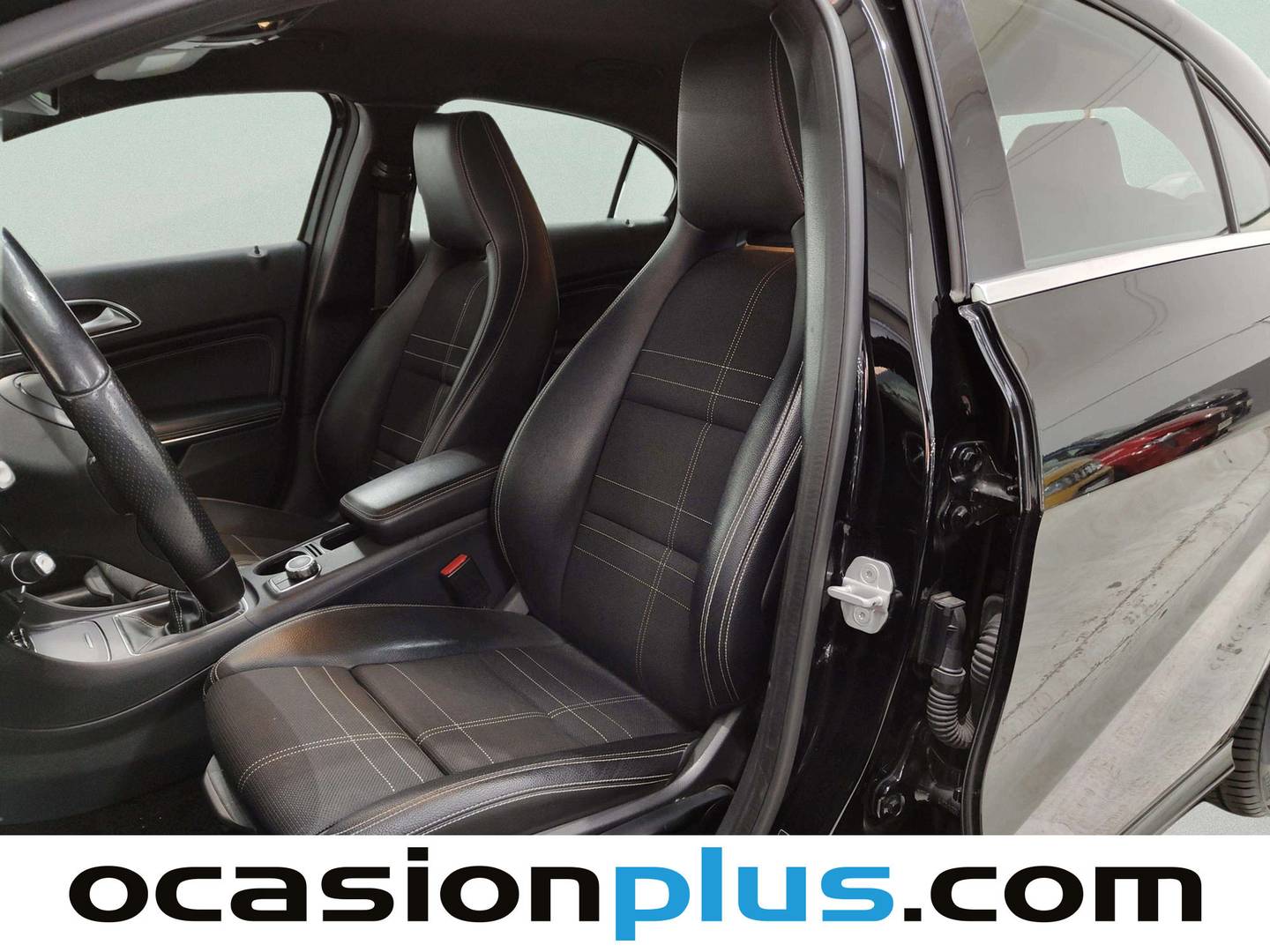 Foto asientos delanteros Mercedes Clase A Mercedes-Benz Clase A 180 Urban (122 CV)