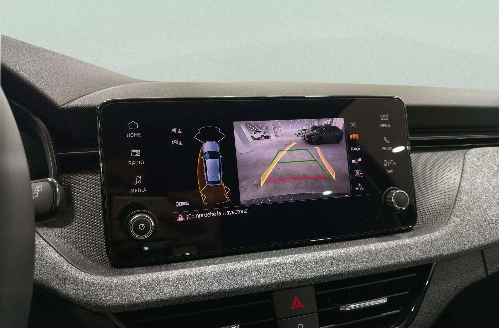 Škoda Kamiq 1.0 TSI Selection DSG - foto 9