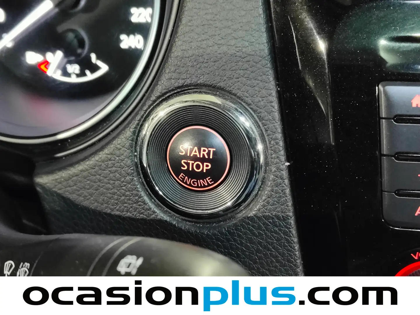 Foto Nissan QASHQAI Nissan Qashqai DIG-T 160 N-Connecta 4x2 DCT (160 CV)