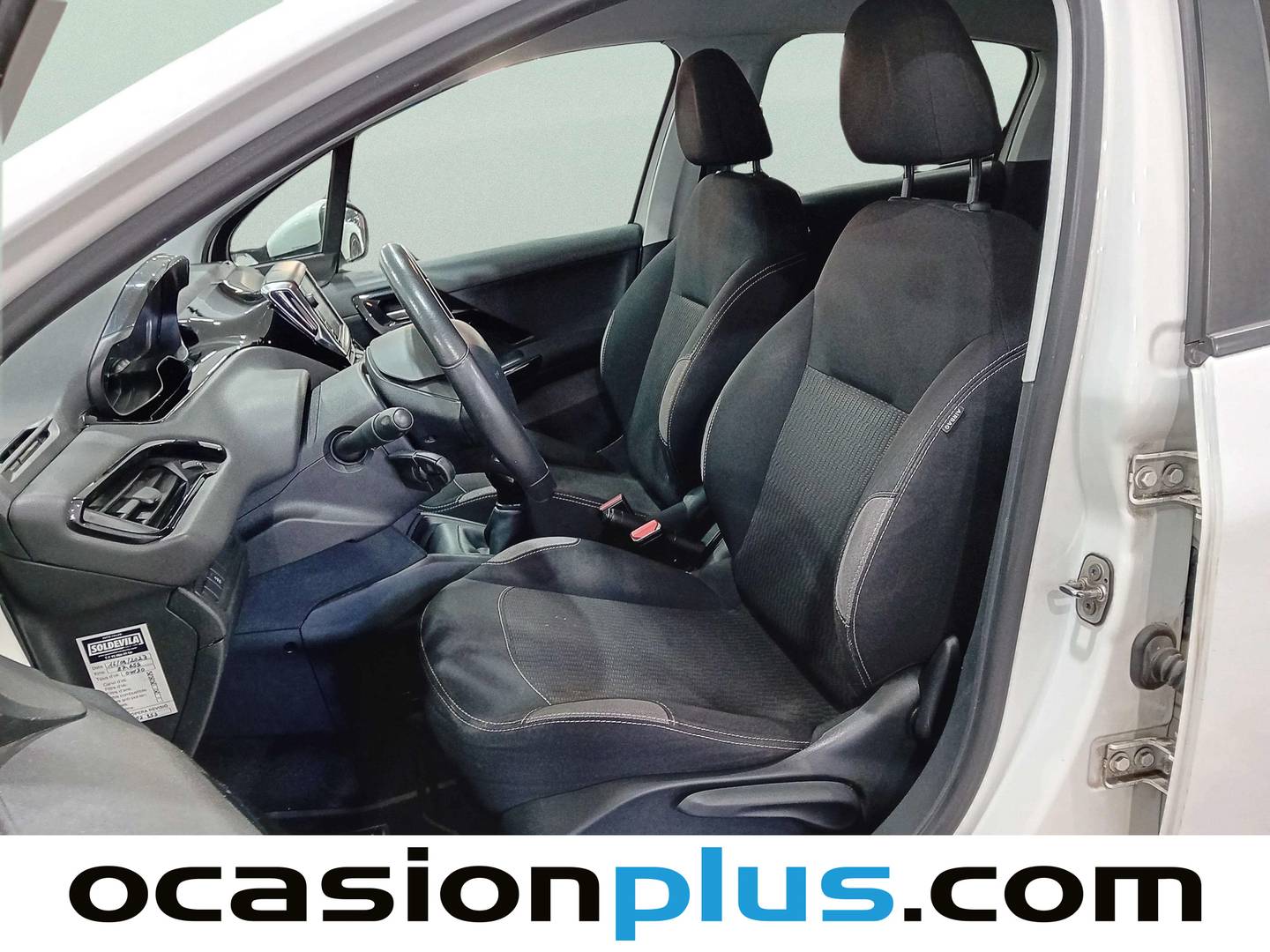 Foto asientos delanteros Peugeot 208 Peugeot 208 PureTech 82 S&S Active (82 CV)