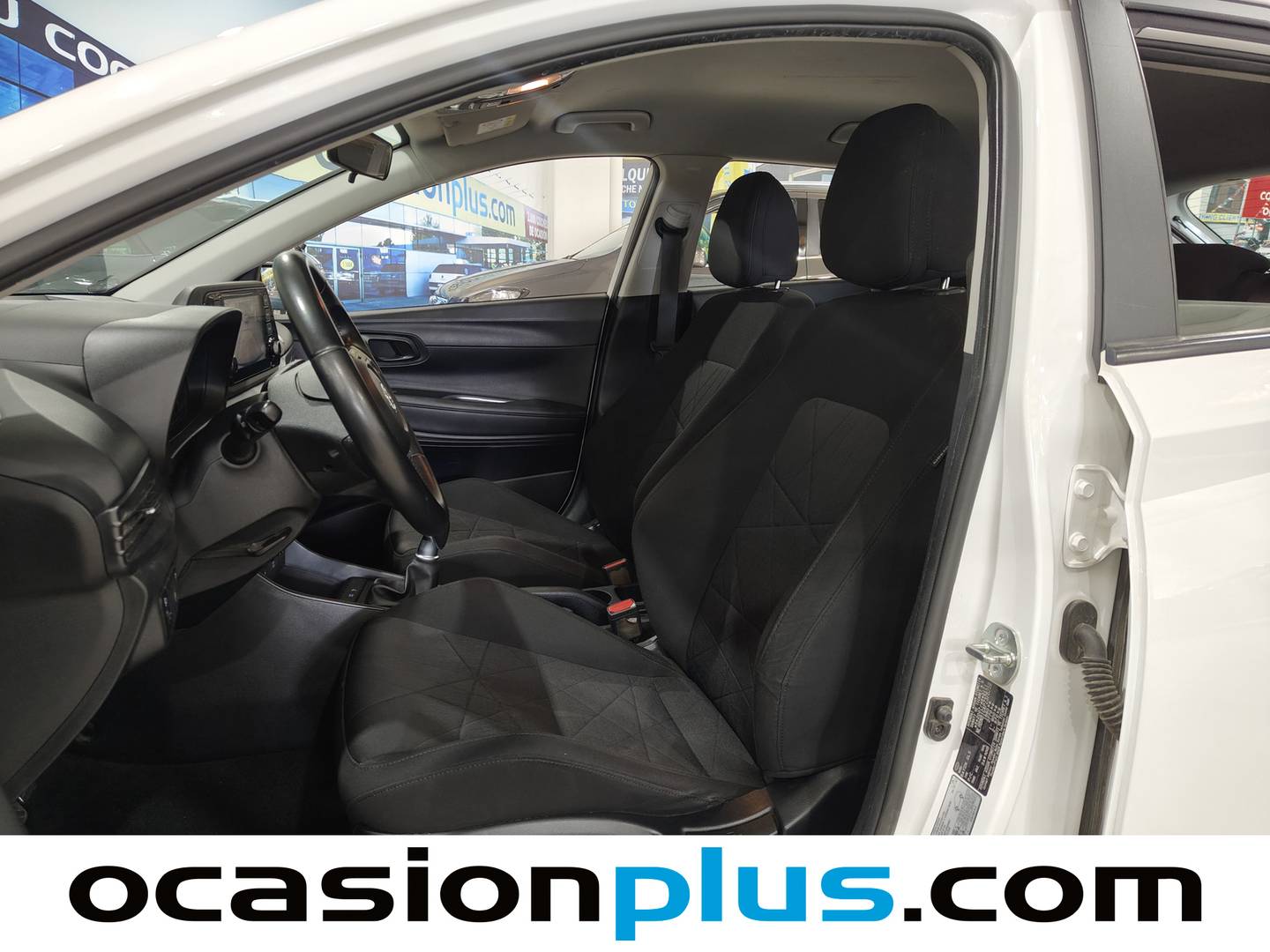 Foto asientos delanteros Hyundai Bayon Hyundai Bayon 1.0 TGDI 48V Maxx (100 CV)