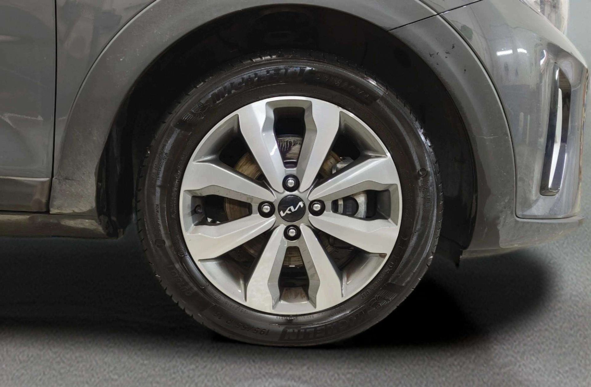 Kia Stonic 1.0 T-GDi MHEV Drive iMT - foto 39