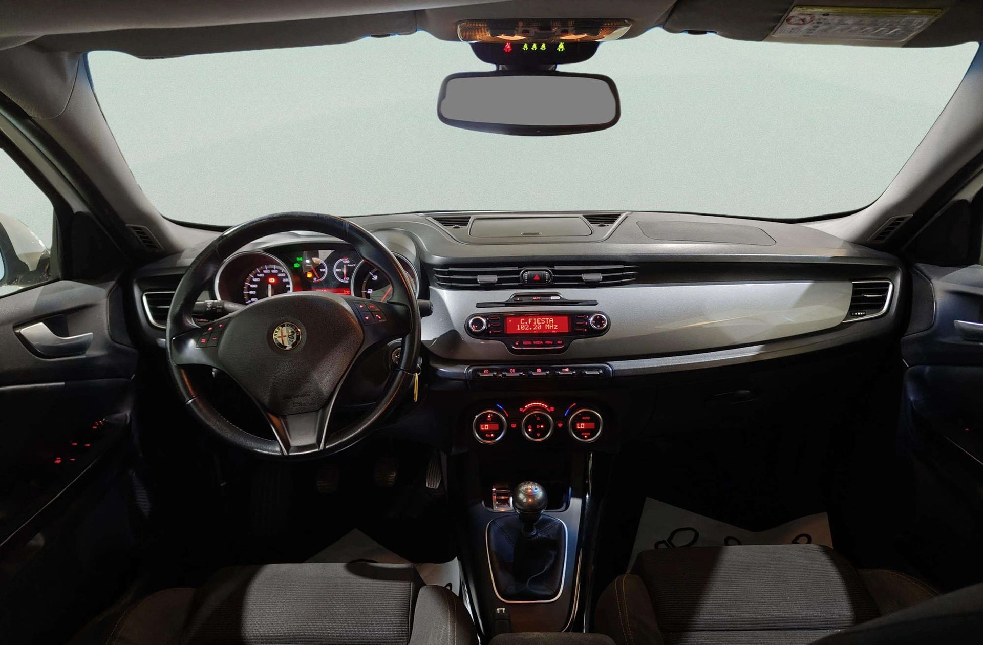 Alfa Romeo Giulietta 2.0 JTDm Distinctive - foto 6