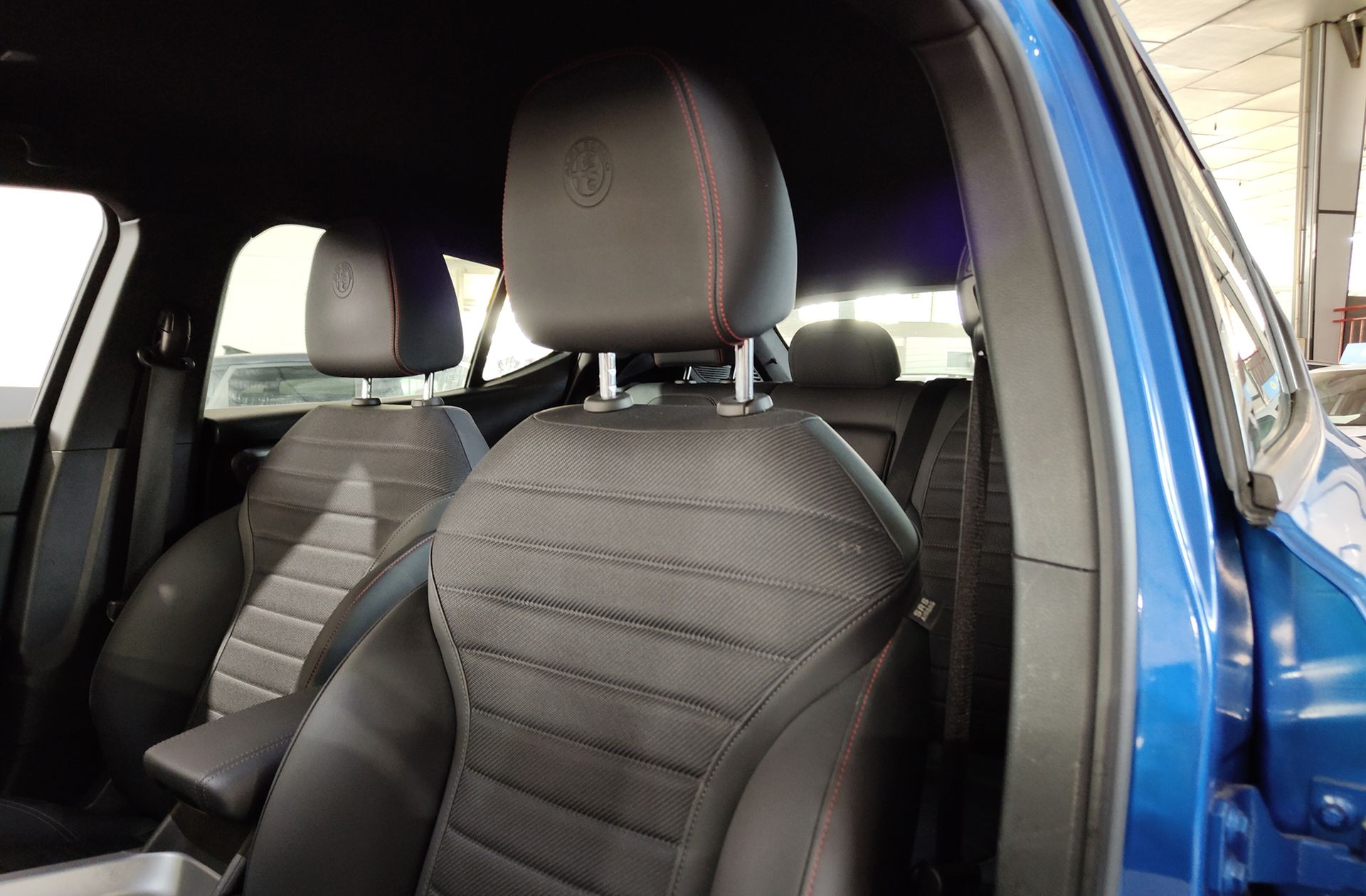 Alfa Romeo Tonale 1.5 MHEV Sprint FWD - foto 6