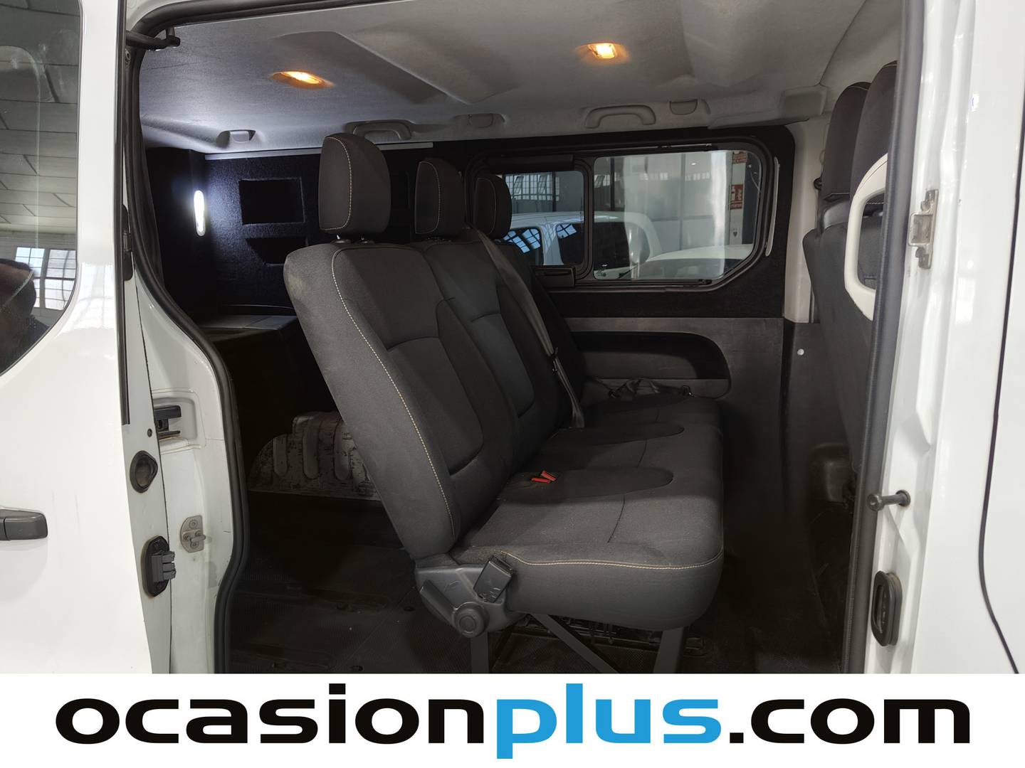 Fotos maletero Renault Trafic Renault Trafic dCi 125 Combi Mixto TT Energy (125 CV) 6 Plazas