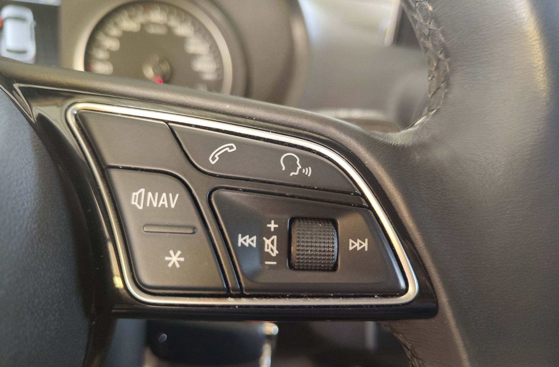 Audi Q2 Advanced 35 TFSI - foto 30