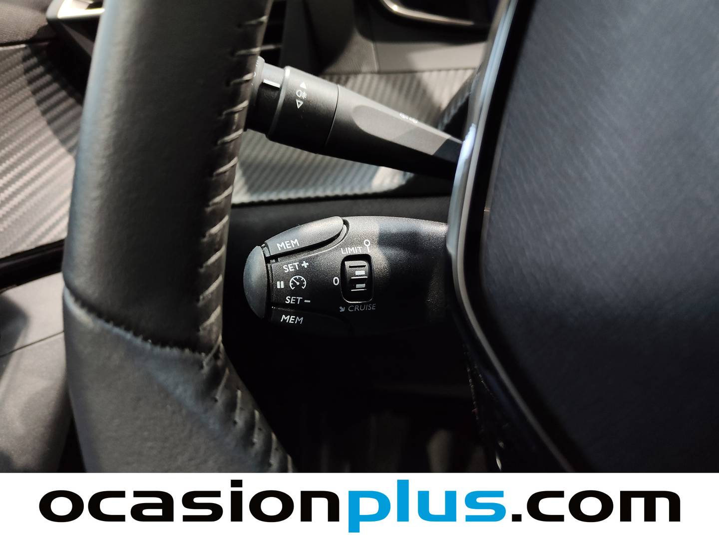 Peugeot 2008 Peugeot 2008 Allure Hybrid eDCS6 (145 CV) seminuevo