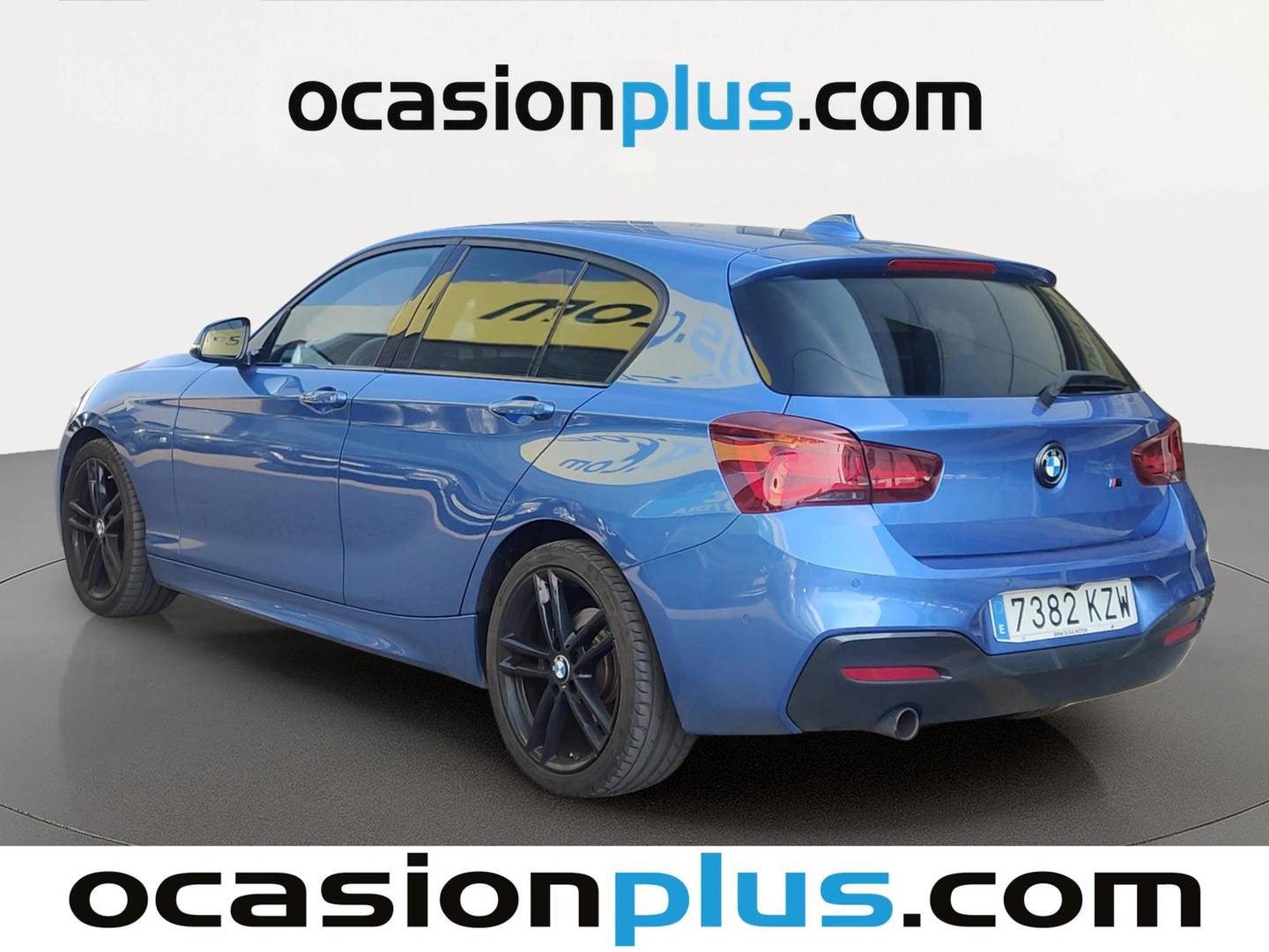 Foto trasera BMW Serie 1 BMW Serie 1 118i (136 CV)Pack M derecha