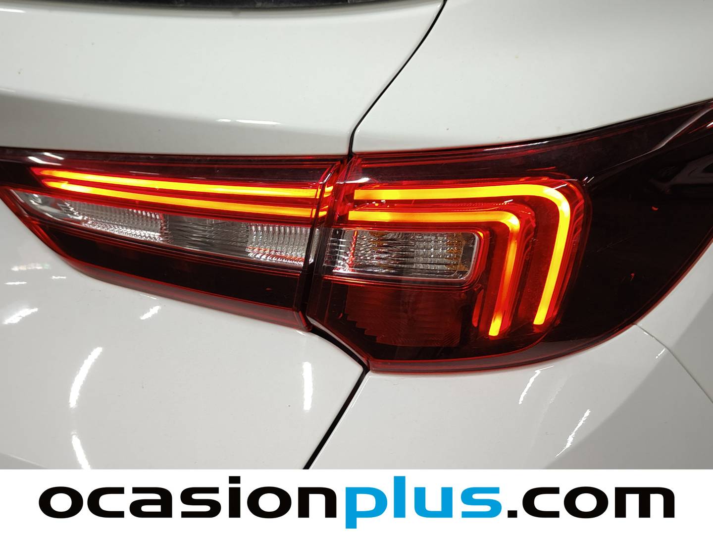 Foto Opel Grandland X Opel Grandland X 1.2 Turbo Edition (130 CV)