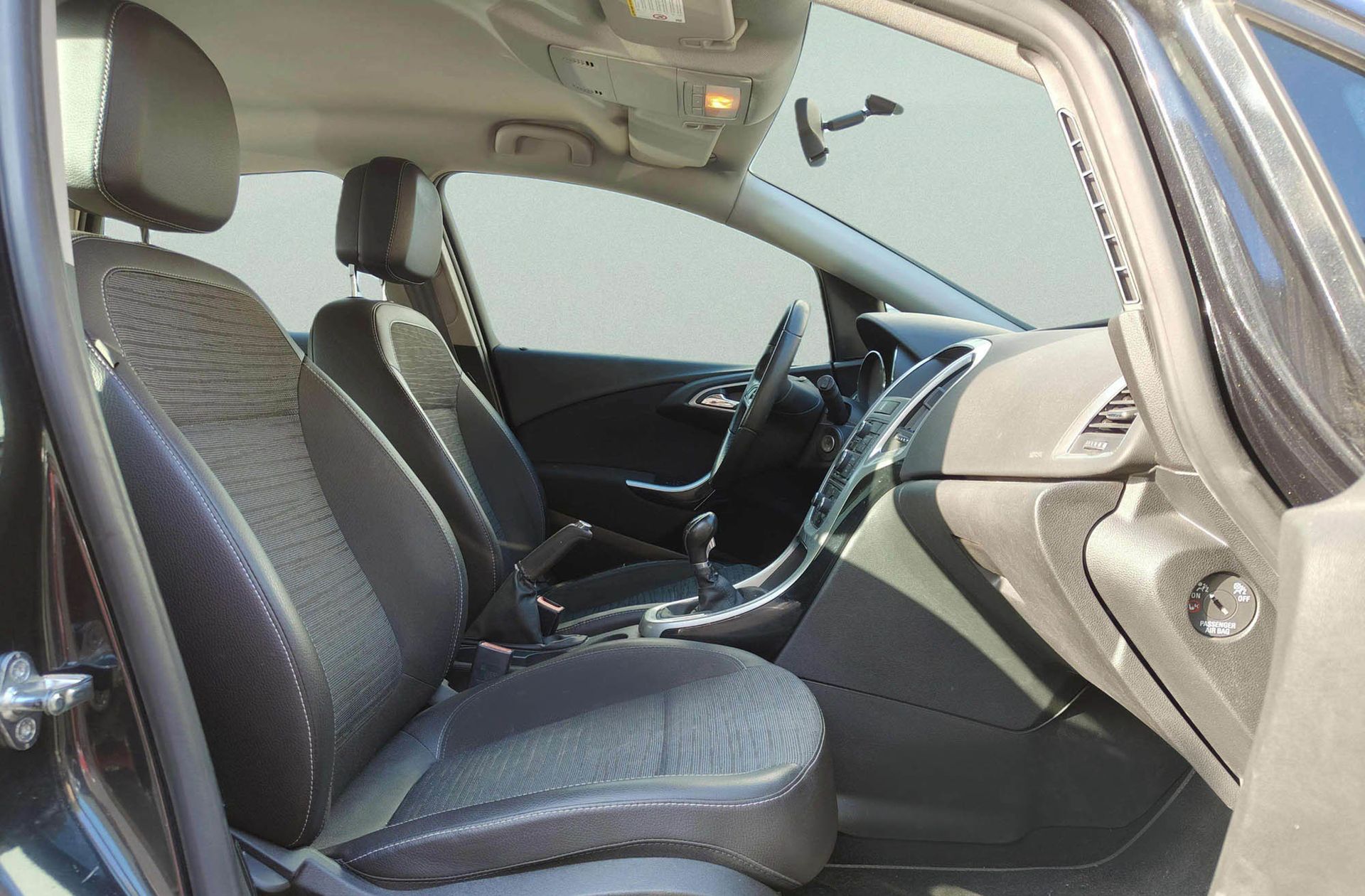 Opel Astra 1.7 CDTI Selective - foto 14