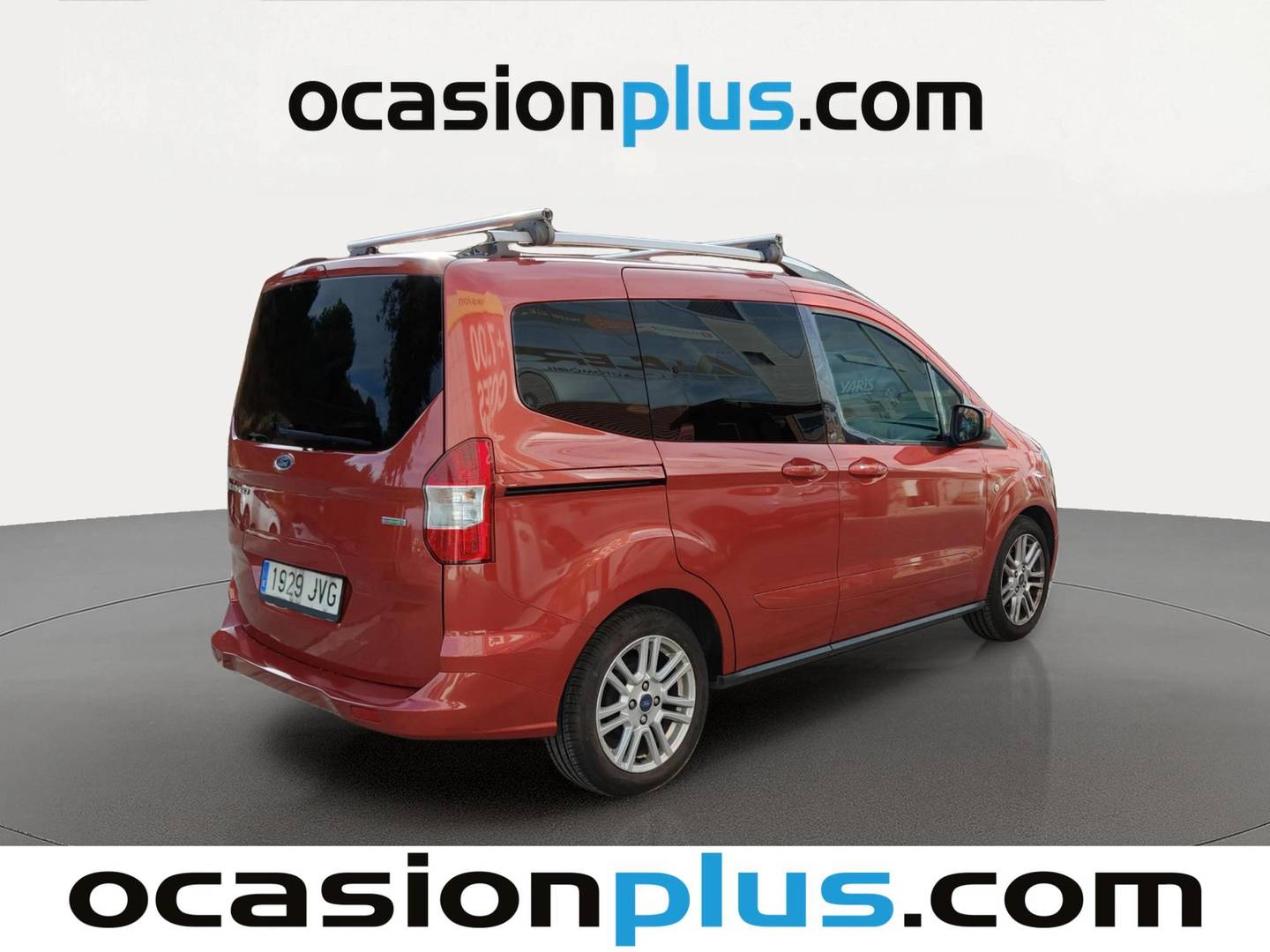Foto trasera Ford Tourneo Courier Ford Tourneo Courier 1.0 EcoBoost Titanium (100 CV) derecha