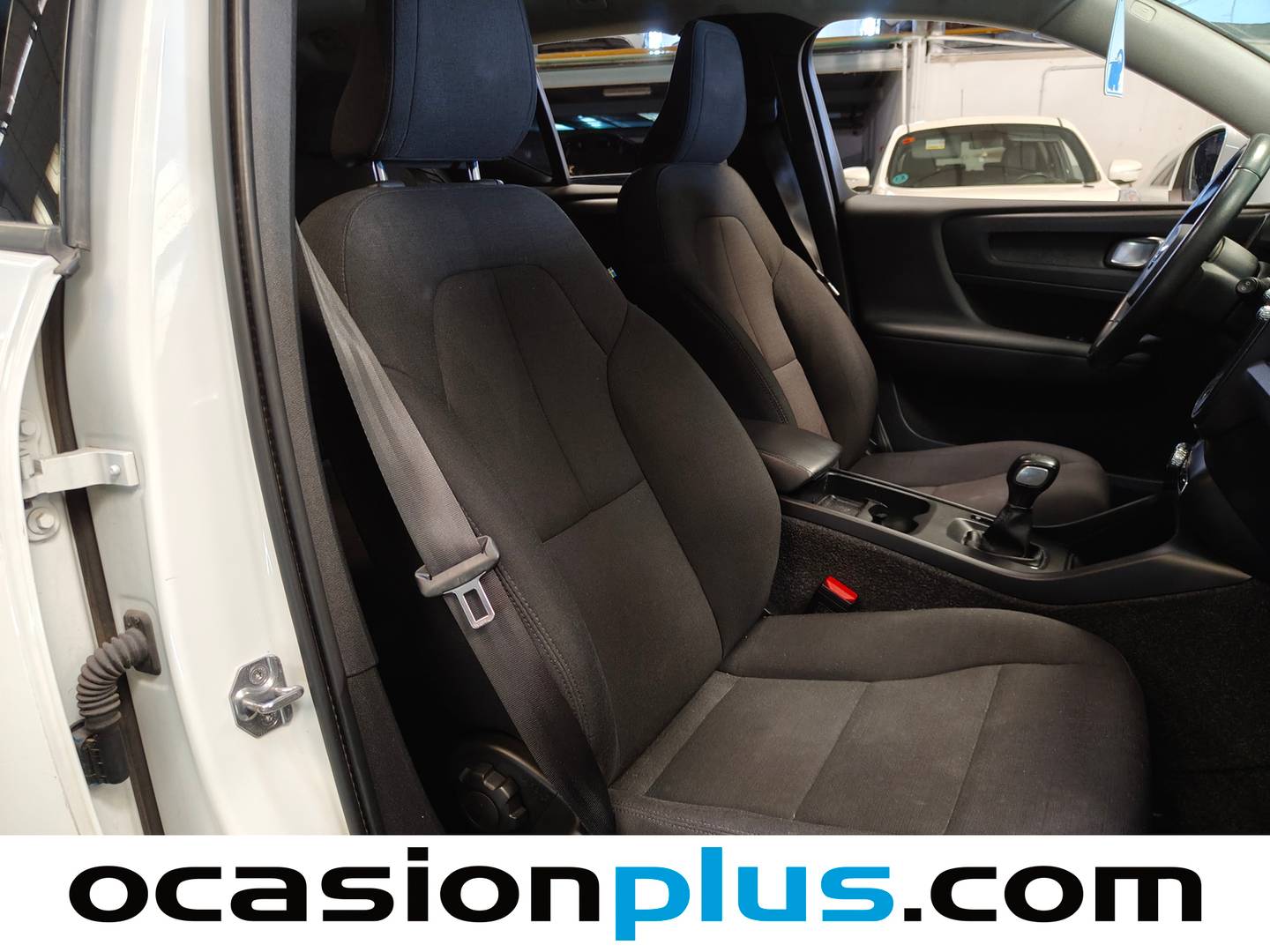 Volvo XC40 Volvo XC40 T2 Momentum Core (129 CV) gasolina