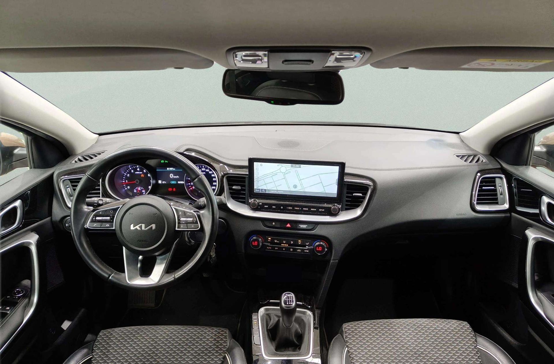 Kia XCeed 1.5 MHEV iMT Tech - foto 6