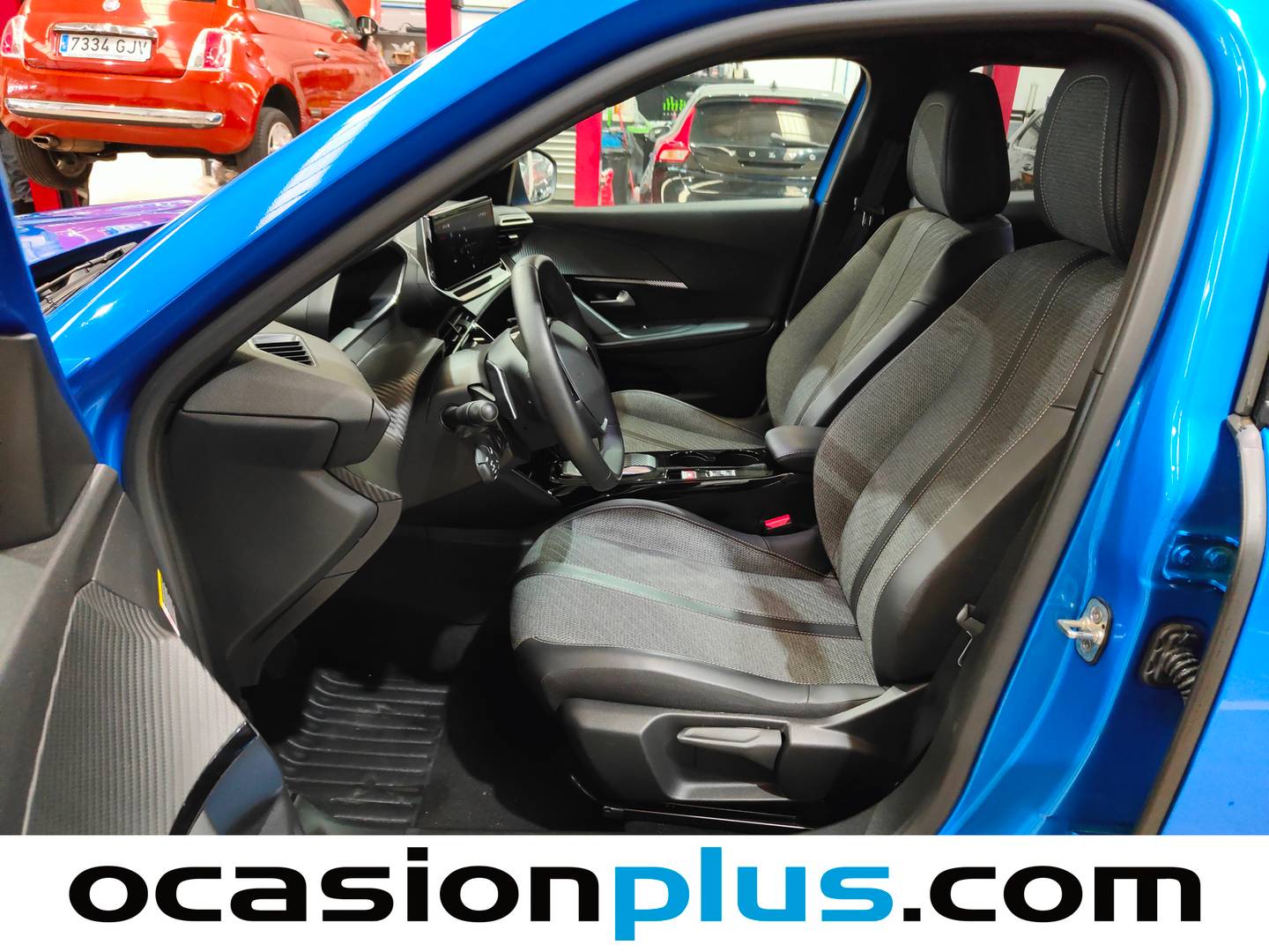 Foto Peugeot 2008 Peugeot 2008 PureTech 130 S&S Allure EAT8 (130 CV)