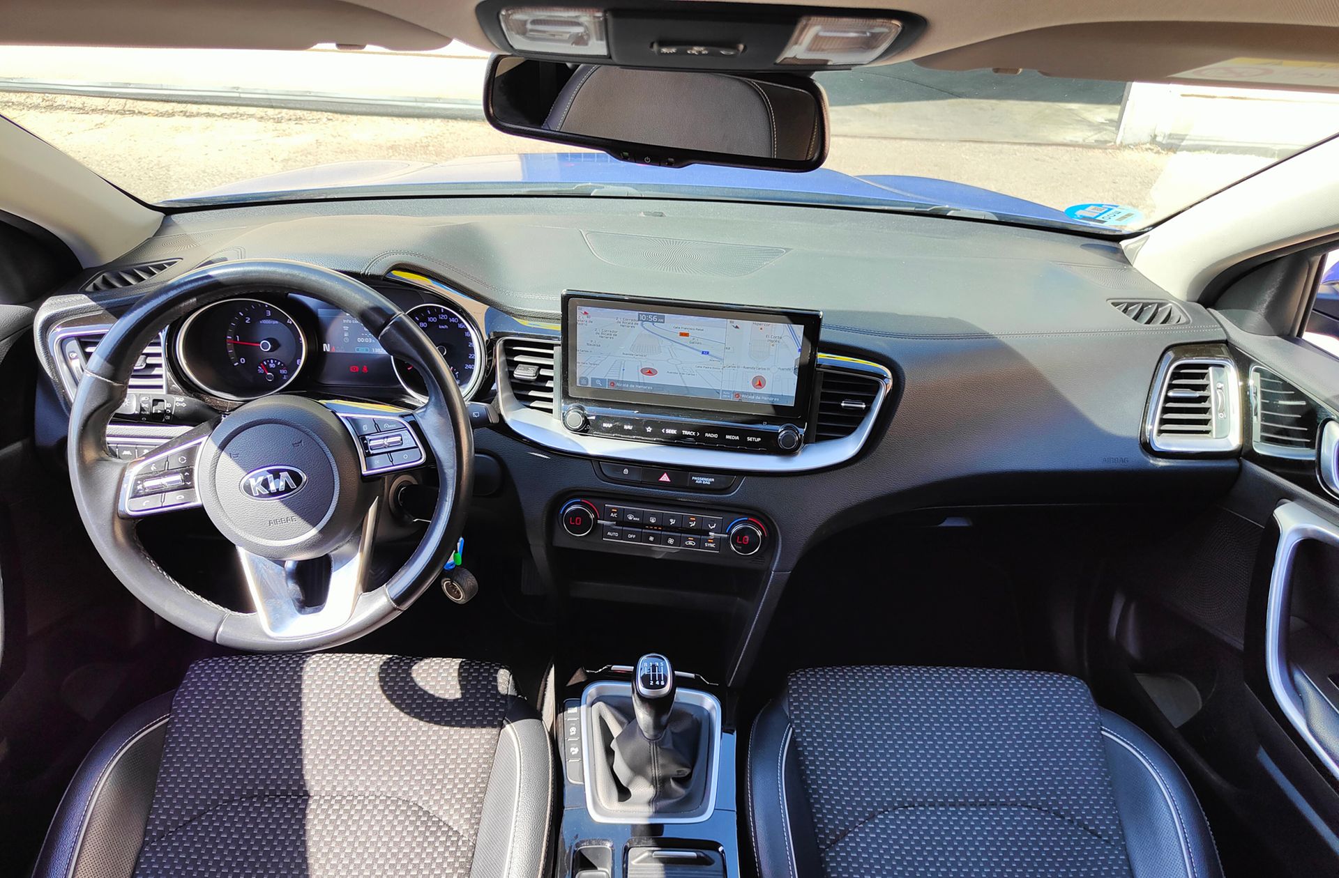 Kia XCeed 1.6 MHEV iMT Tech - foto 6