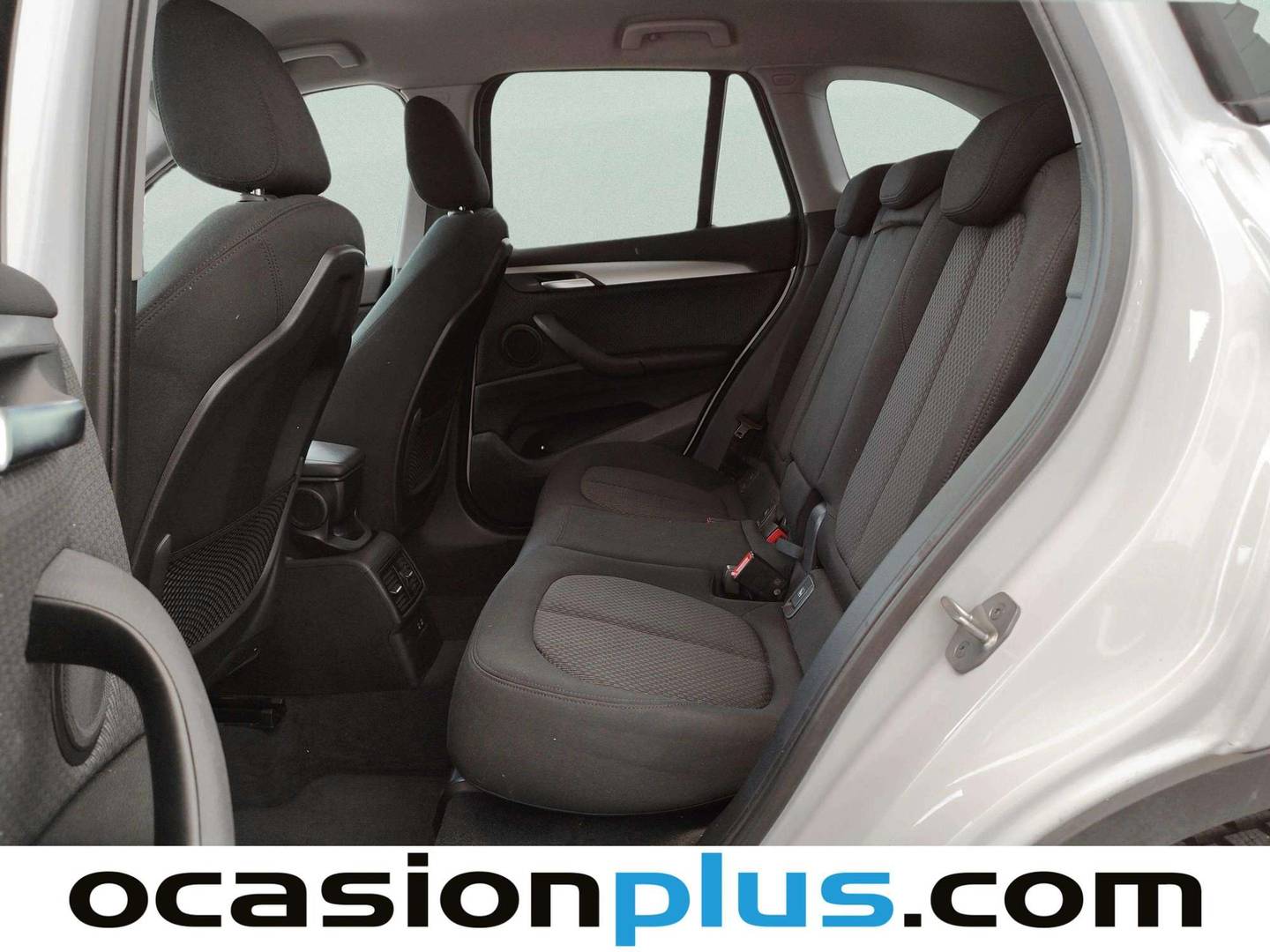 Foto asientos traseros BMW X1 BMW X1 sDrive16d Business (116 CV)