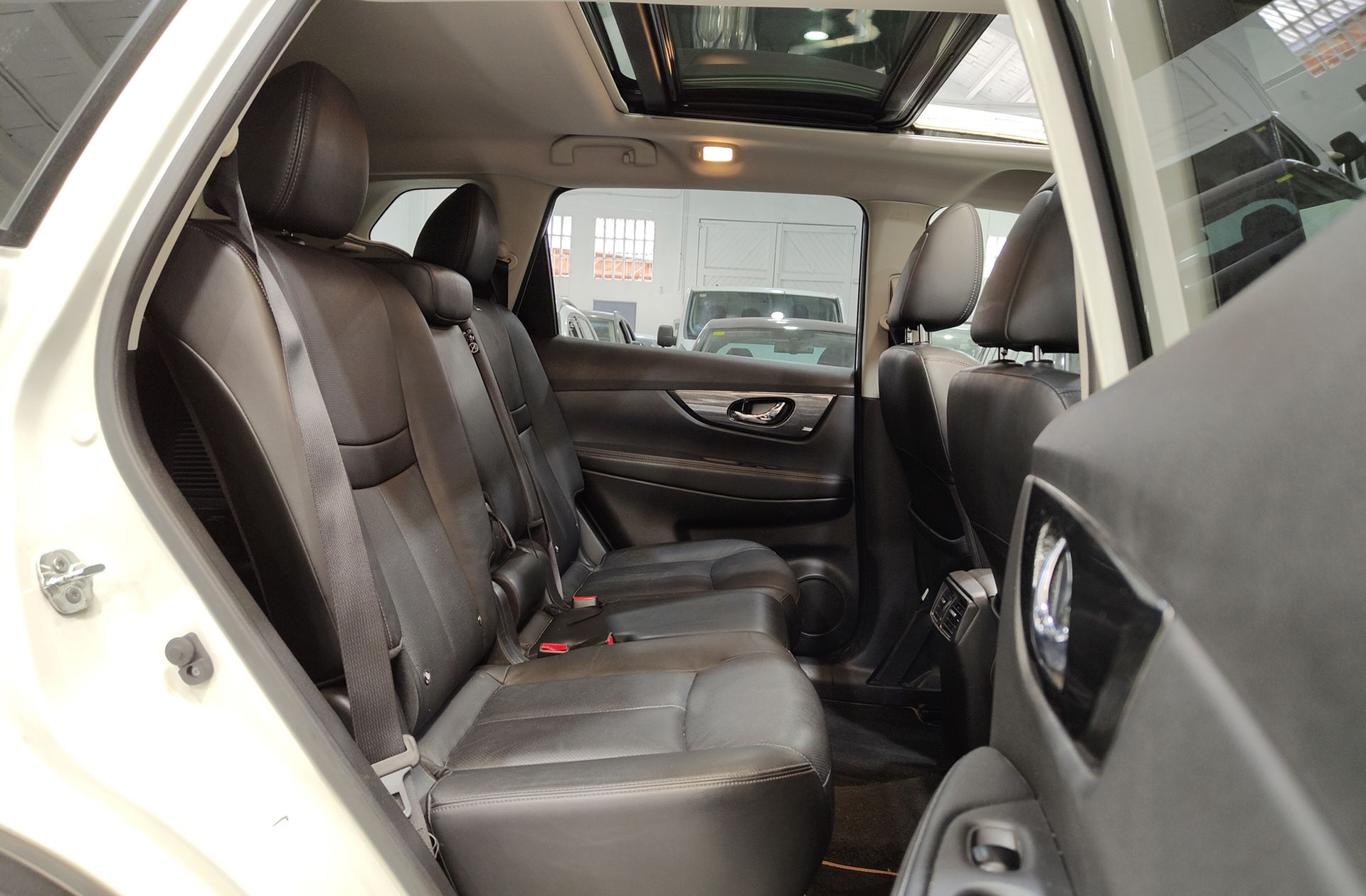 Nissan X-Trail 1.6 dCi Tekna Xtronic - foto 23