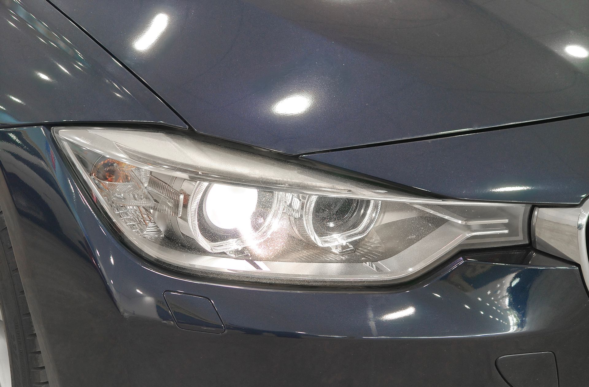 BMW Serie 3 318d - foto 12