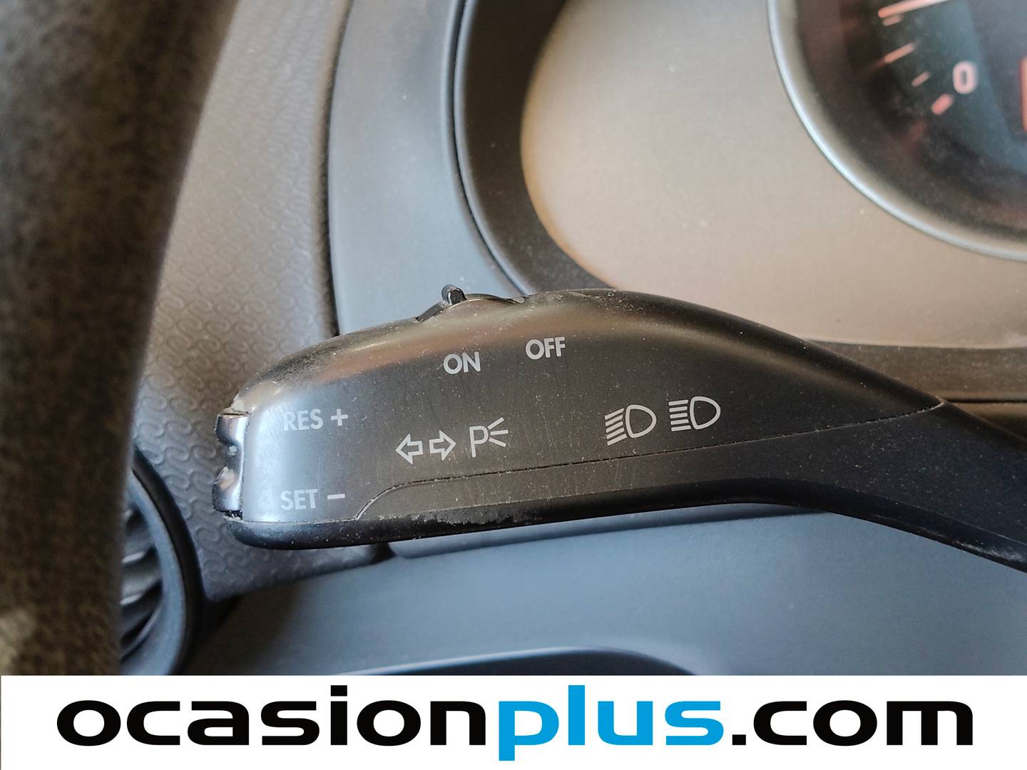 Equipamiento del Seat Ibiza Seat Ibiza 1.4 16v Hit (85 CV)