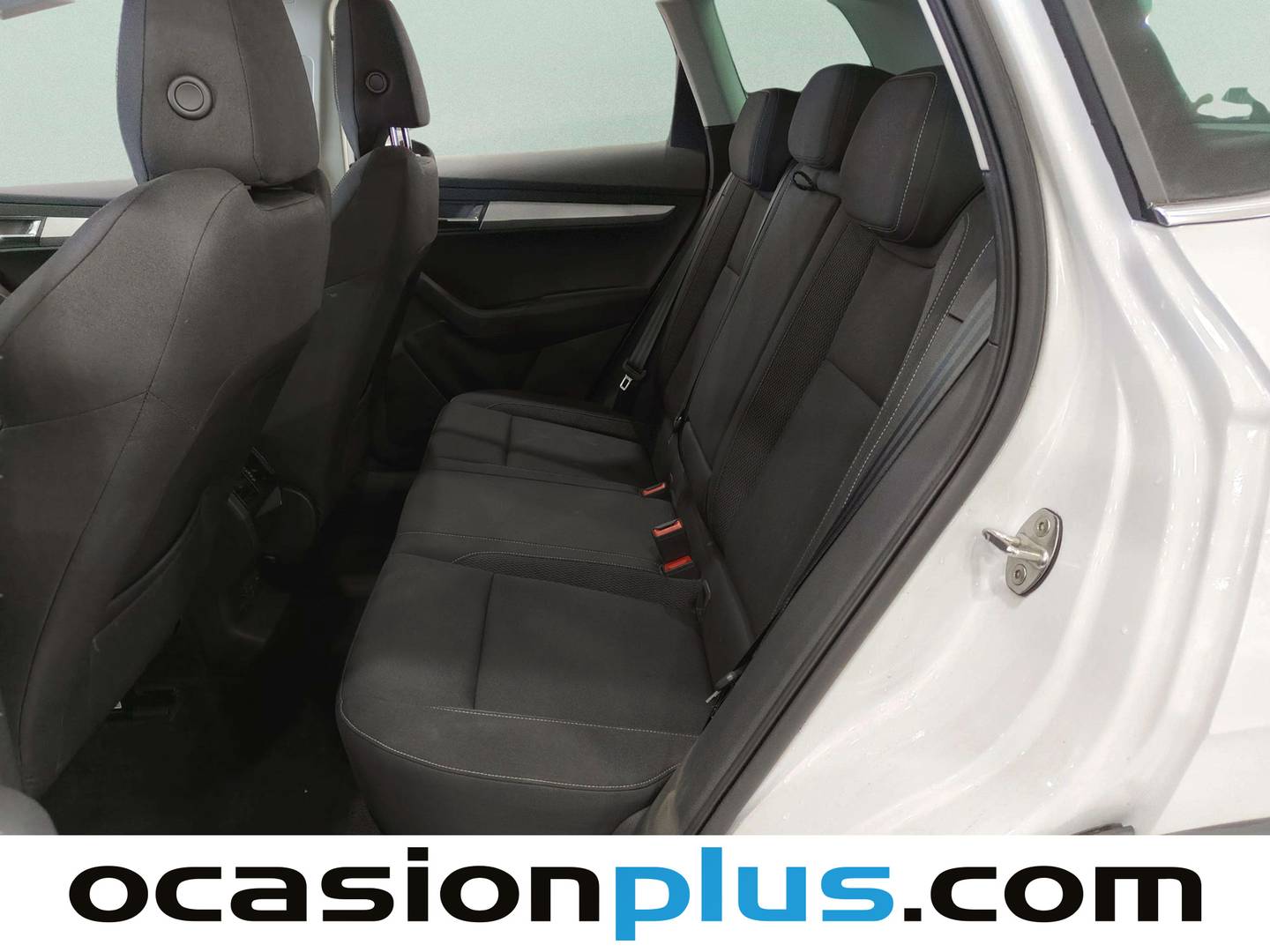 Foto asientos traseros Skoda Karoq Skoda Karoq 1.5 TSI ACT Selection DSG (150 CV)
