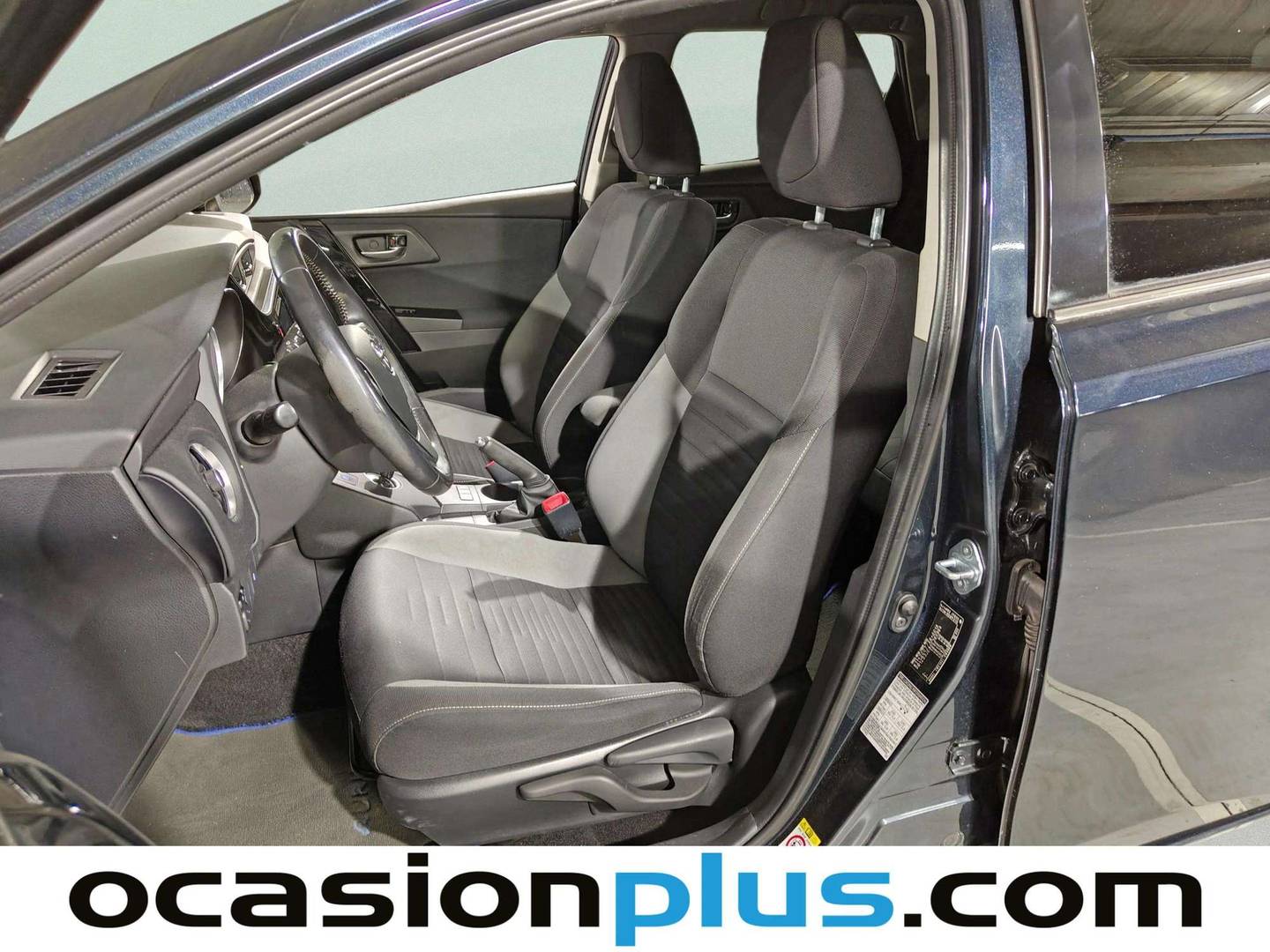 Foto asientos delanteros Toyota Auris Toyota Auris 140H Hybrid Touring Sports Feel! (136 CV)