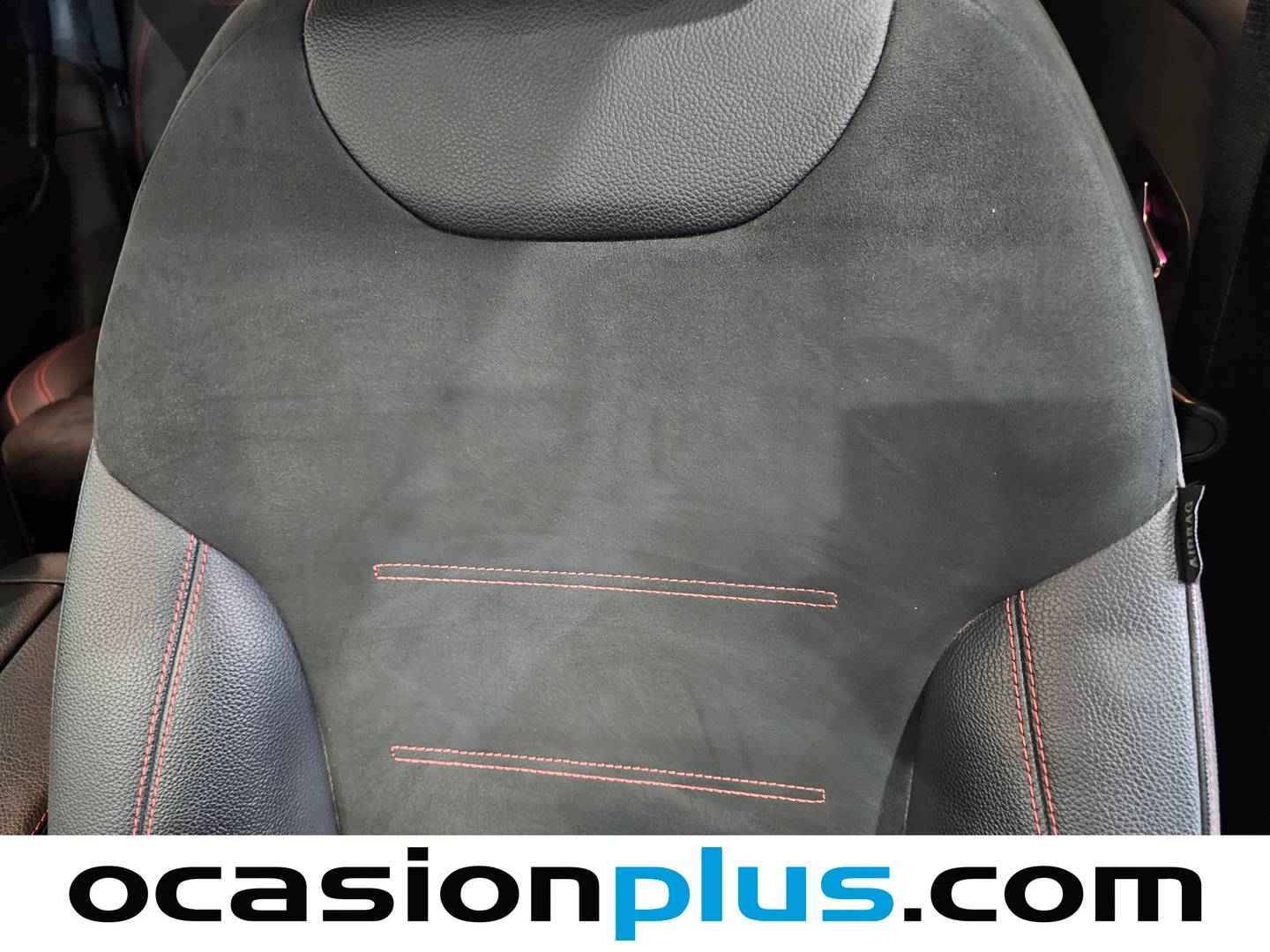 Foto Mercedes GLB Mercedes-Benz GLB 200 d  (150 CV) PACK AMG