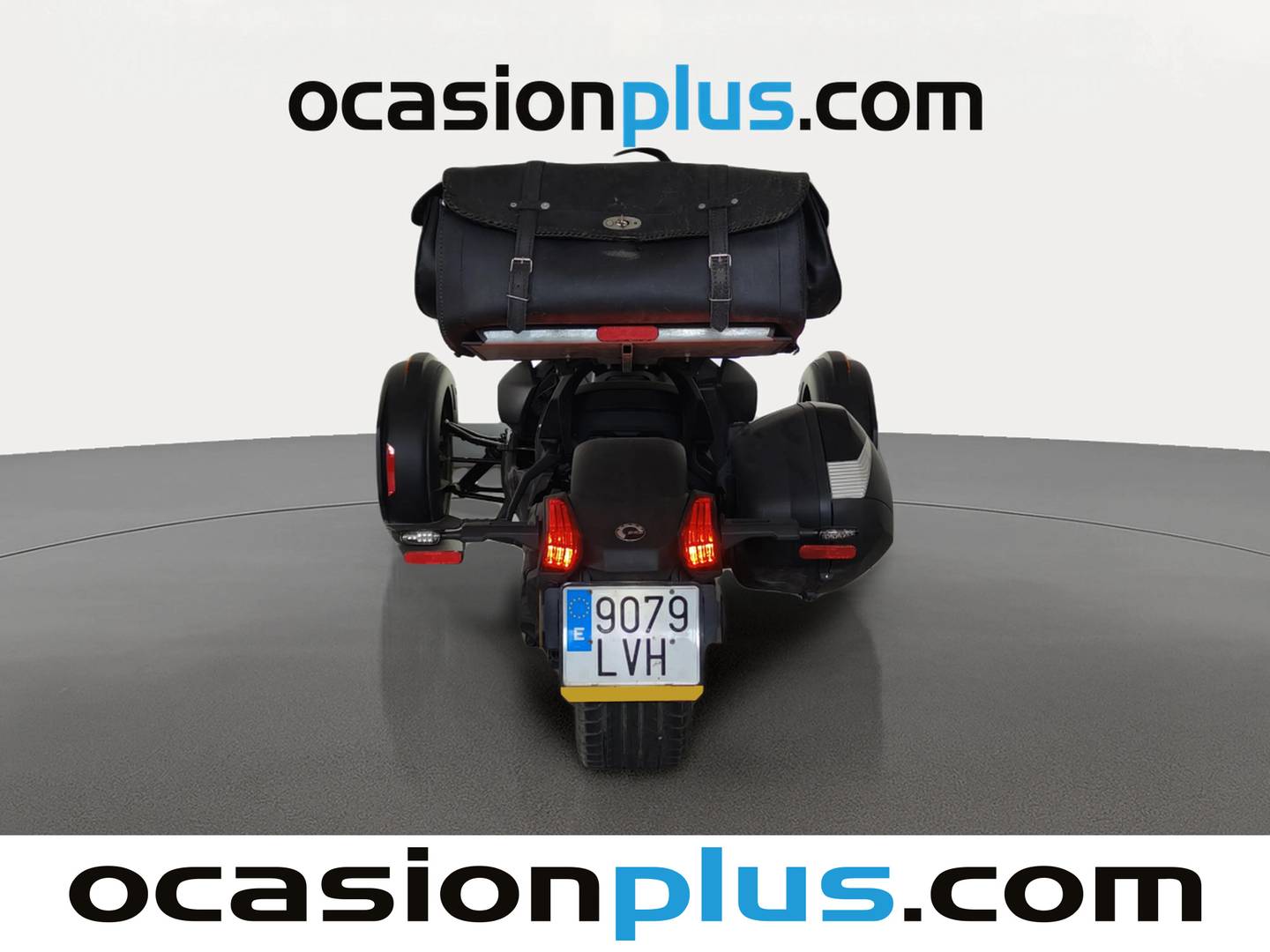 Foto trasera Can-Am RYKER 600 Maverick X3 38 kW (51 CV) Can-Am RYKER 600 Maverick X3 38 kW (51 CV) (51 CV) derecha