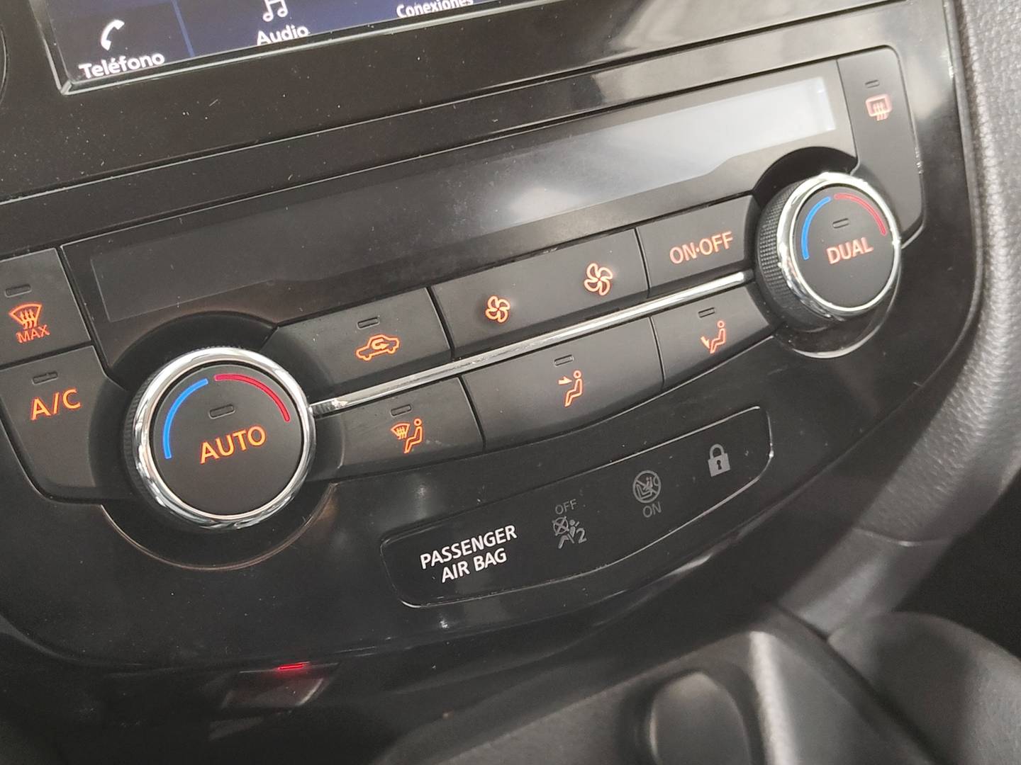 Foto Nissan QASHQAI Nissan Qashqai DIG-T 140 Acenta 4x2 (140 CV)