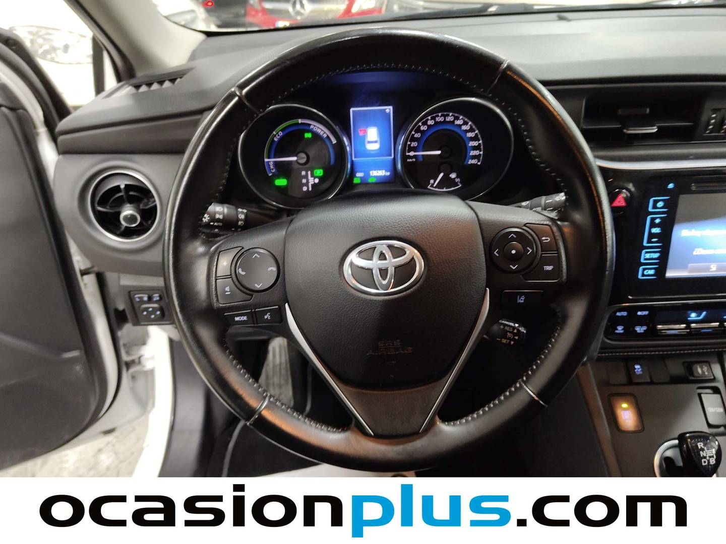 Accesorios del Toyota Auris Toyota Auris 140H Hybrid Touring Sports Business (136 CV)