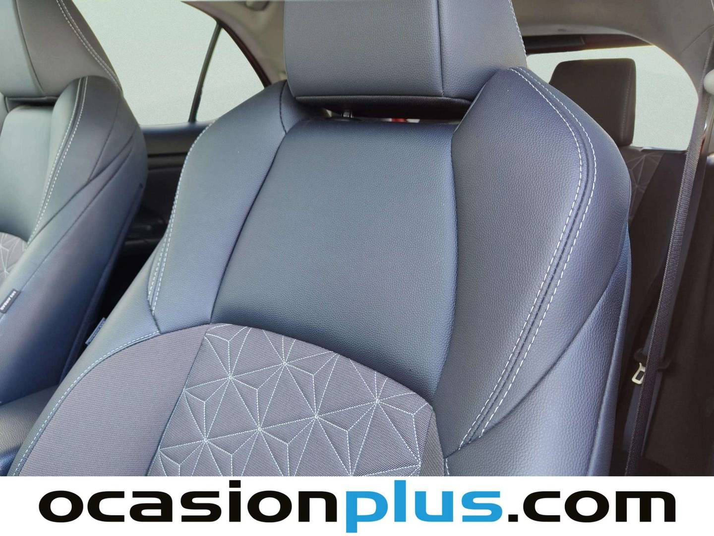 Extras y acabados del Toyota Yaris Cross Toyota Yaris Cross 120H Adventure (116 CV)