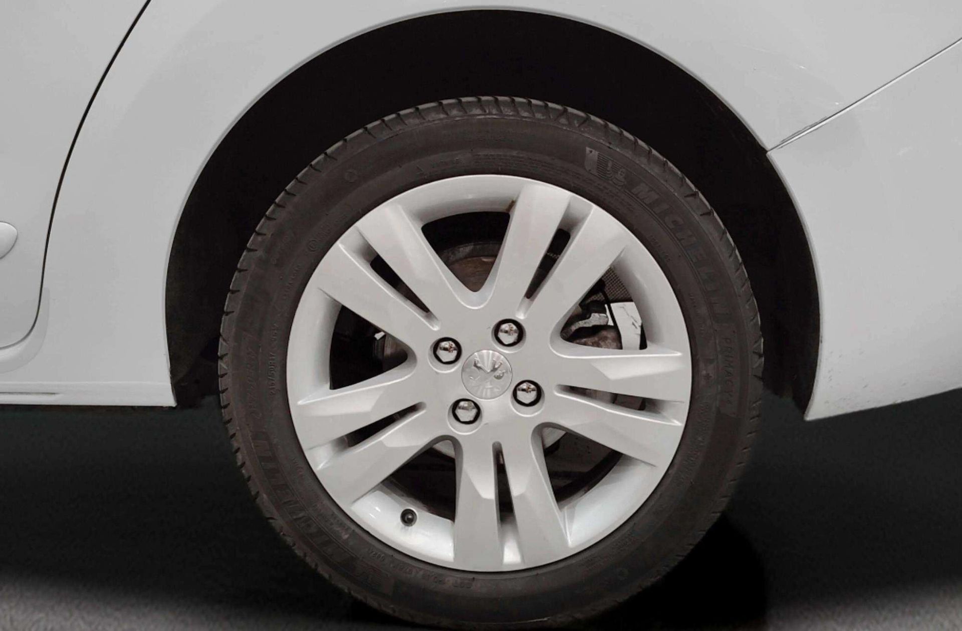 Peugeot 5008 Allure 1.2 PureTech 7 plazas - foto 45