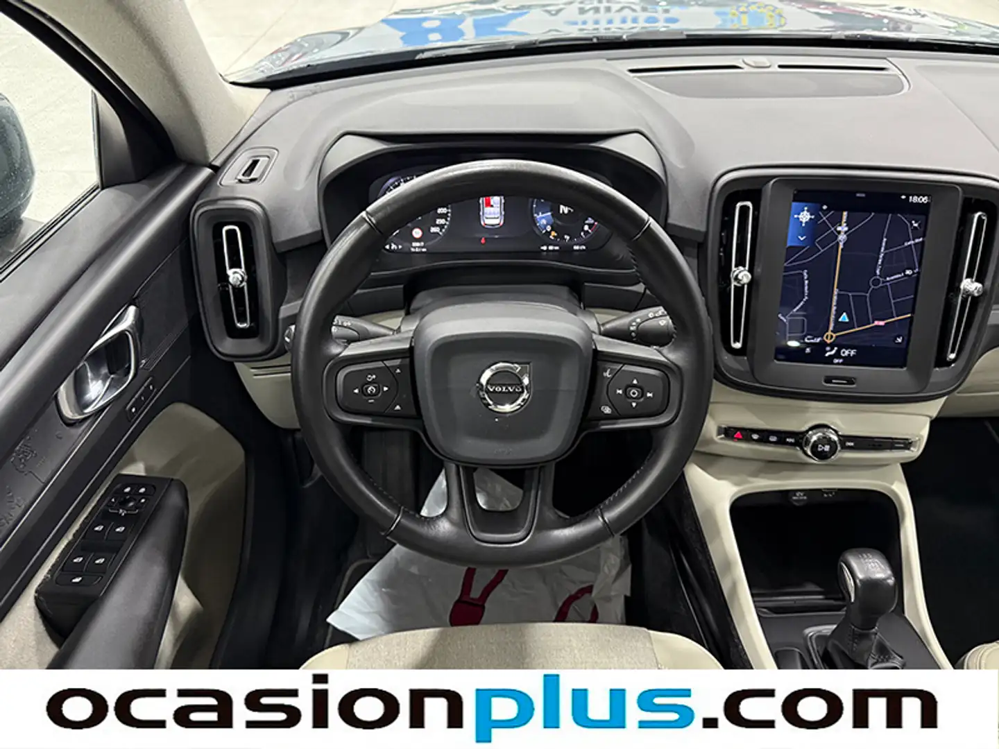 Foto Volvo XC40 Volvo XC40 T3 (163 CV)